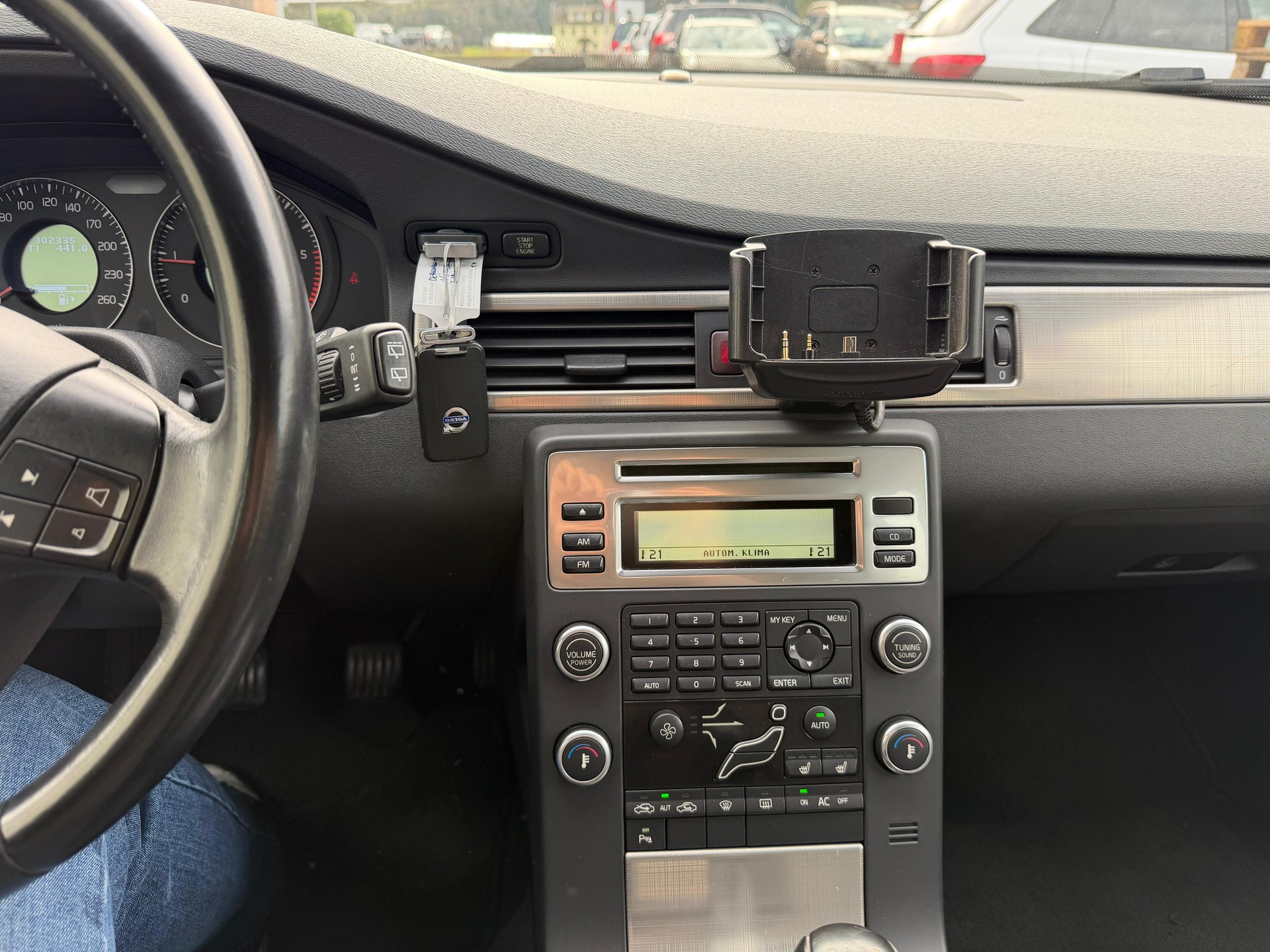 VOLVO V70 2.0D Kinetic-image-7