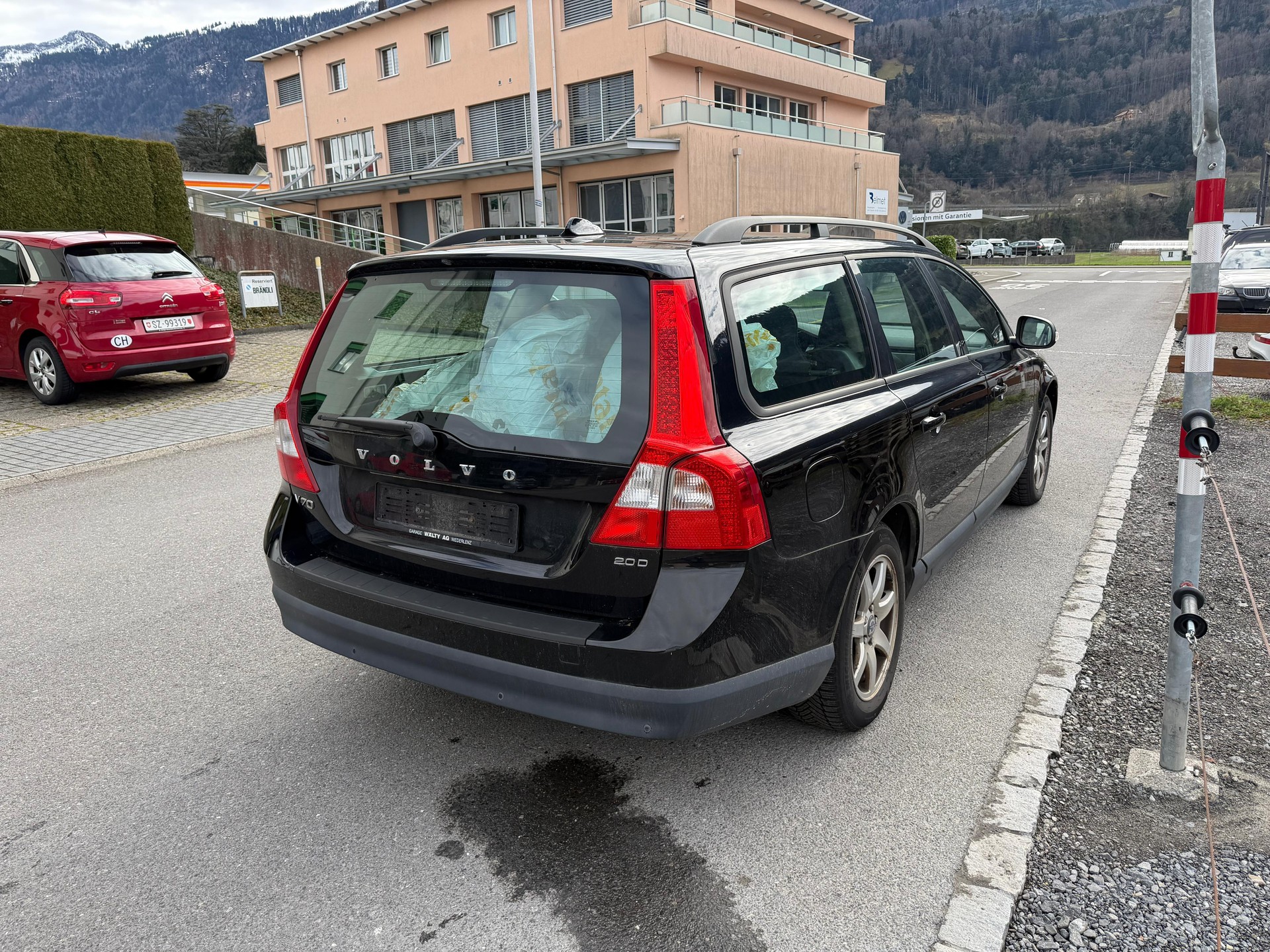 VOLVO V70 2.0D Kinetic-showroom-element-3