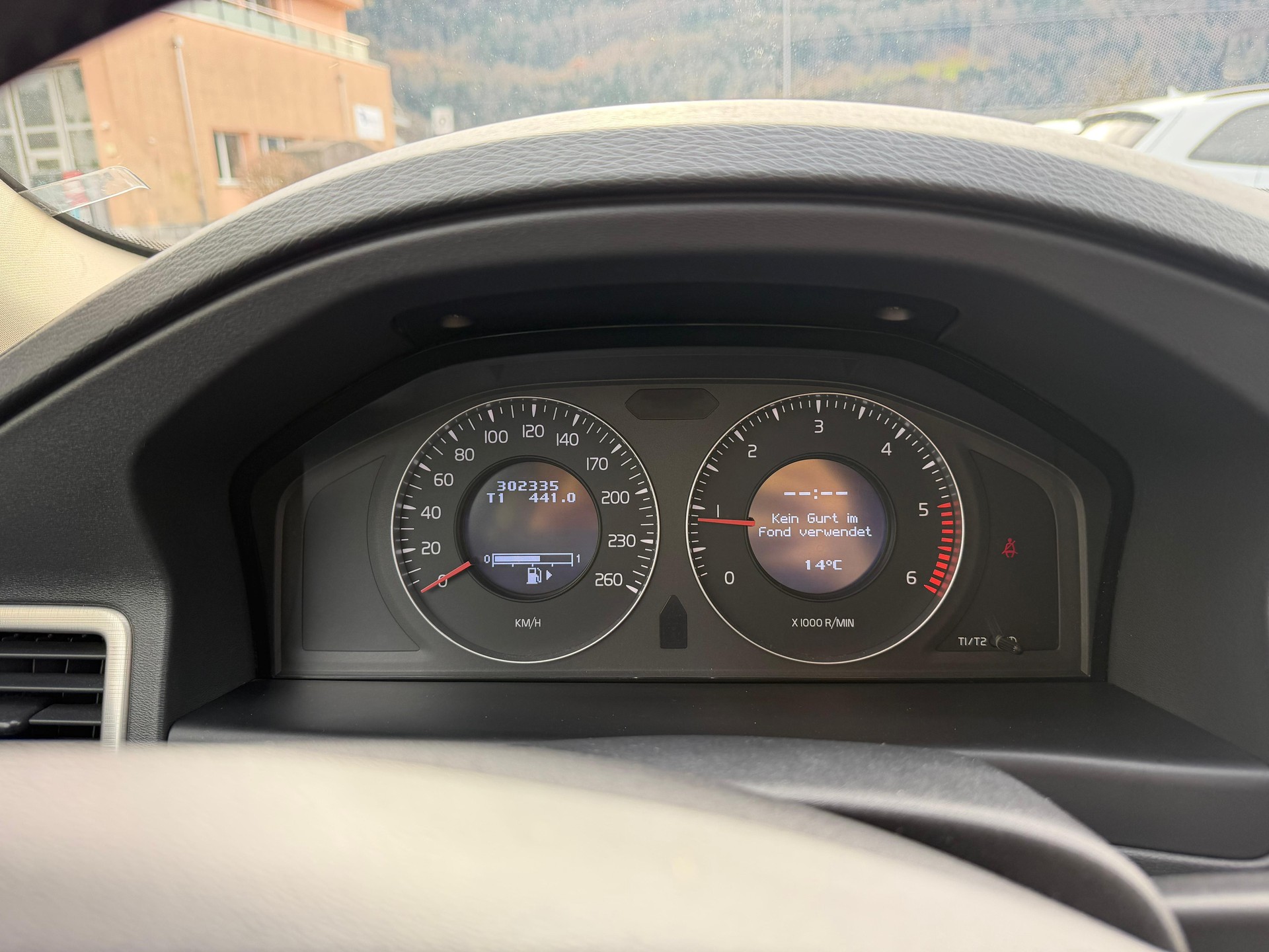 VOLVO V70 2.0D Kinetic-image-9