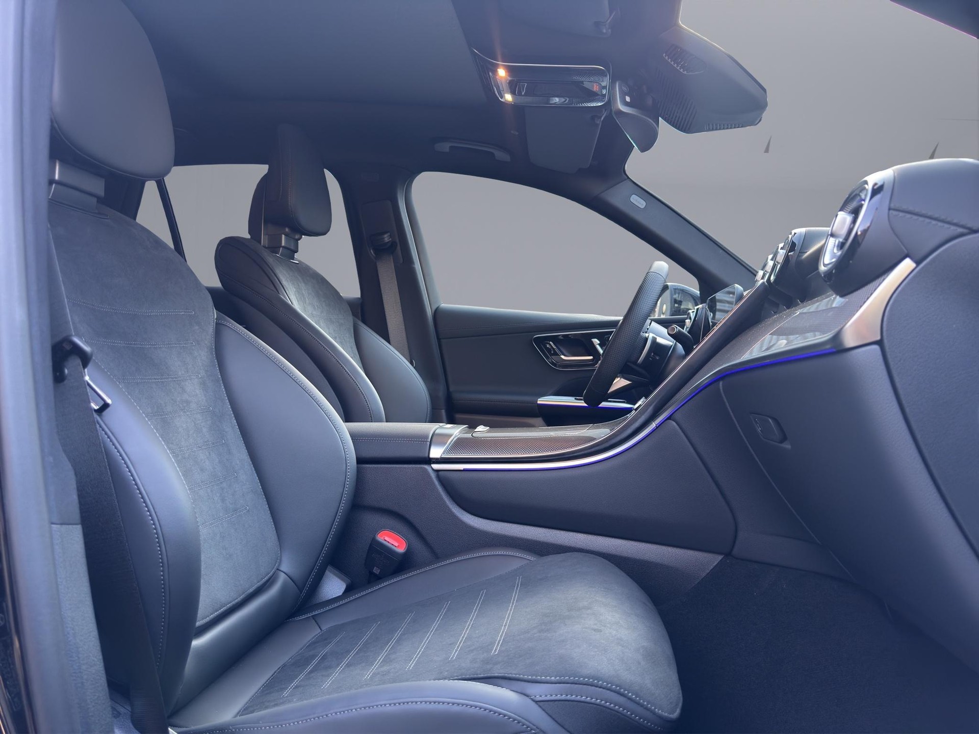 MERCEDES-BENZ GLC 200 d AMG Line 4matic-image-15