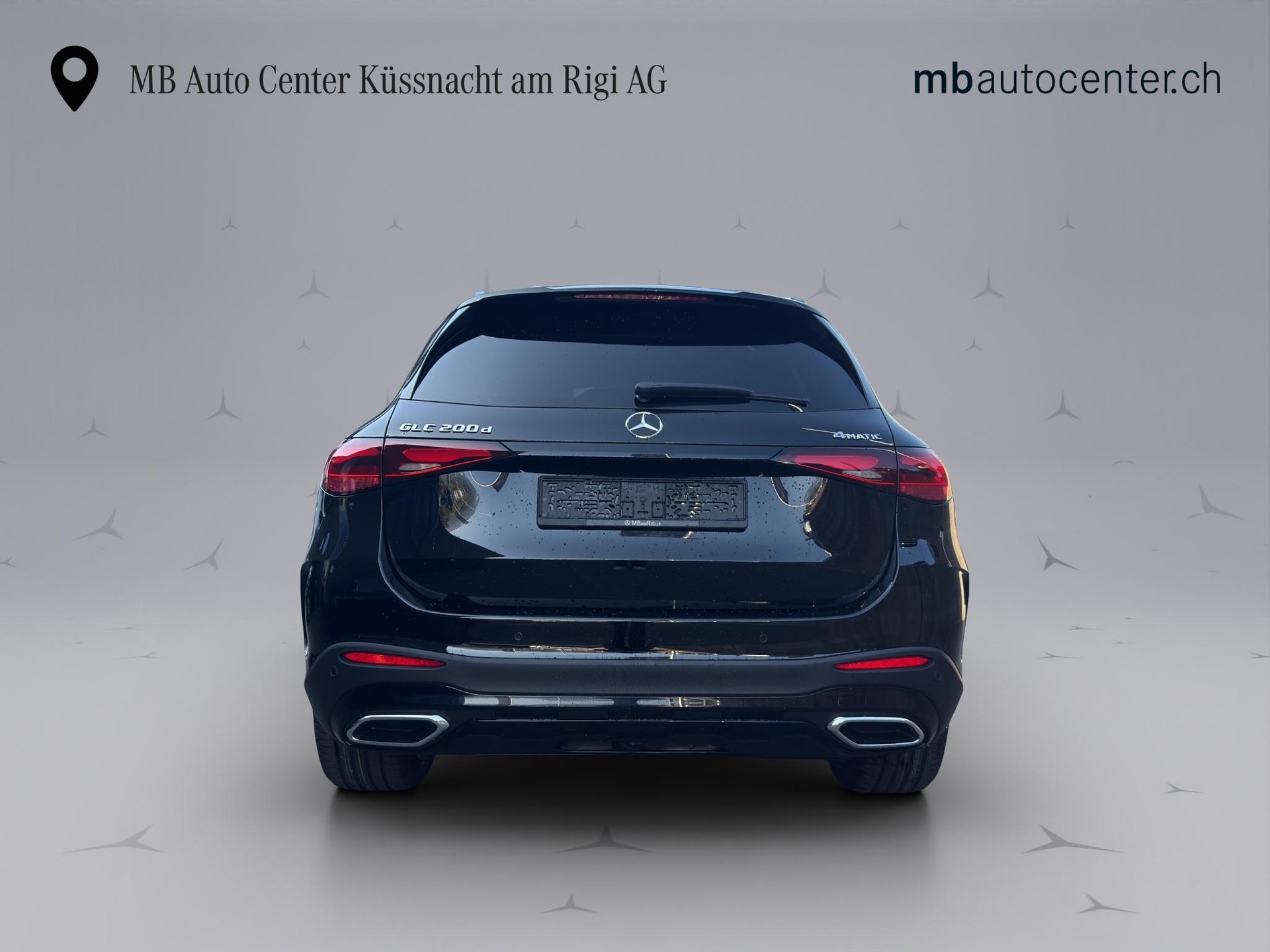 MERCEDES-BENZ GLC 200 d AMG Line 4matic-image-4