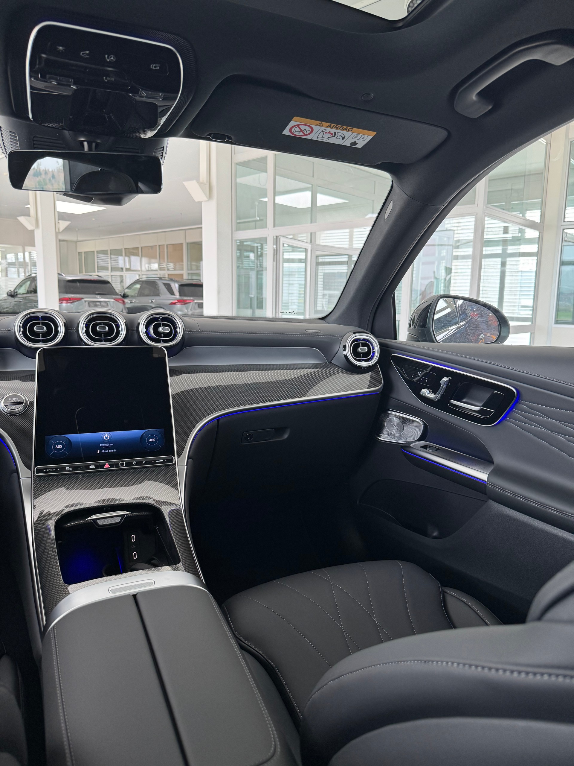 MERCEDES-BENZ GLC 220 d 4Matic-image-13