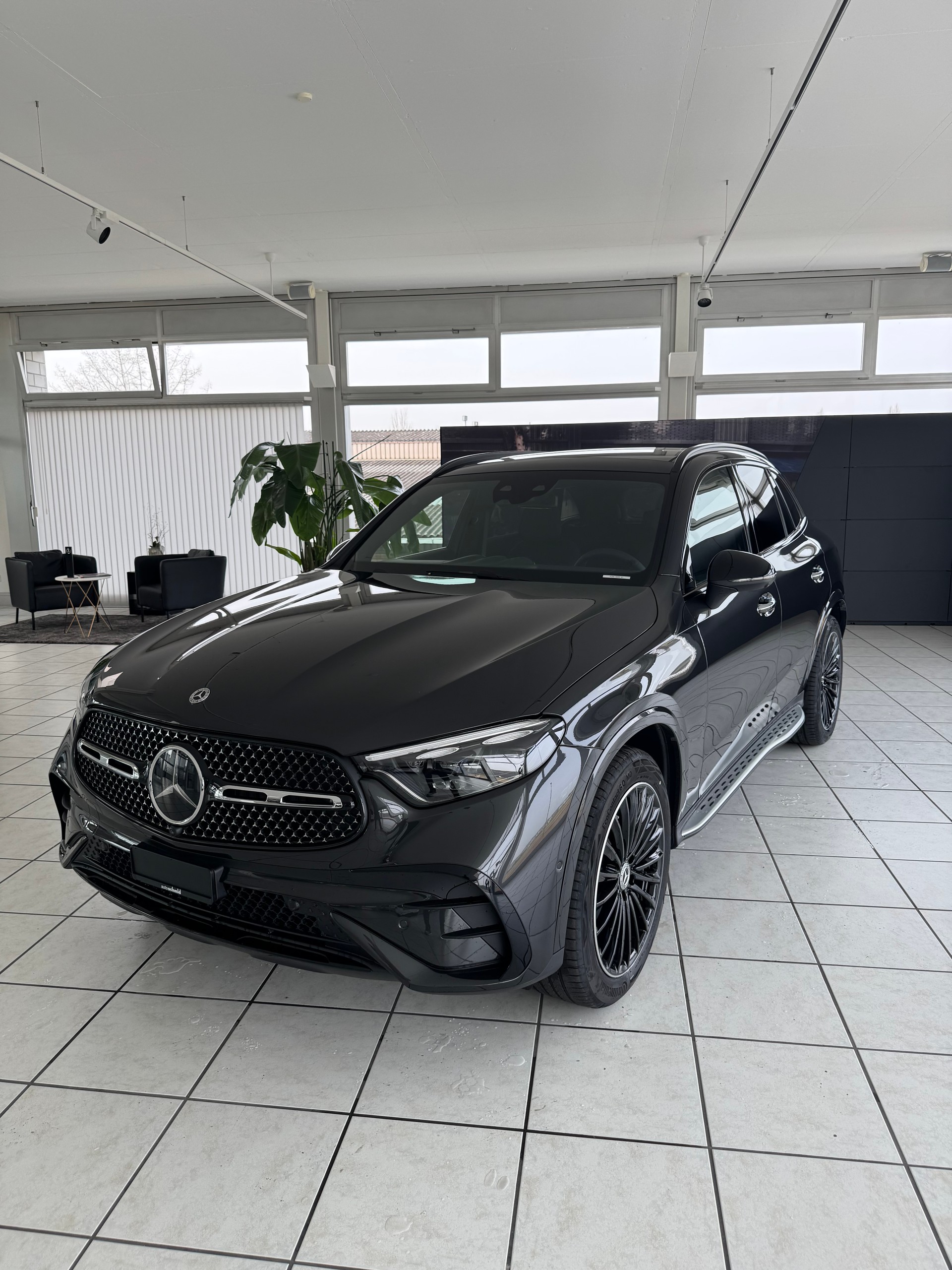 MERCEDES-BENZ GLC 220 d 4Matic-image-2