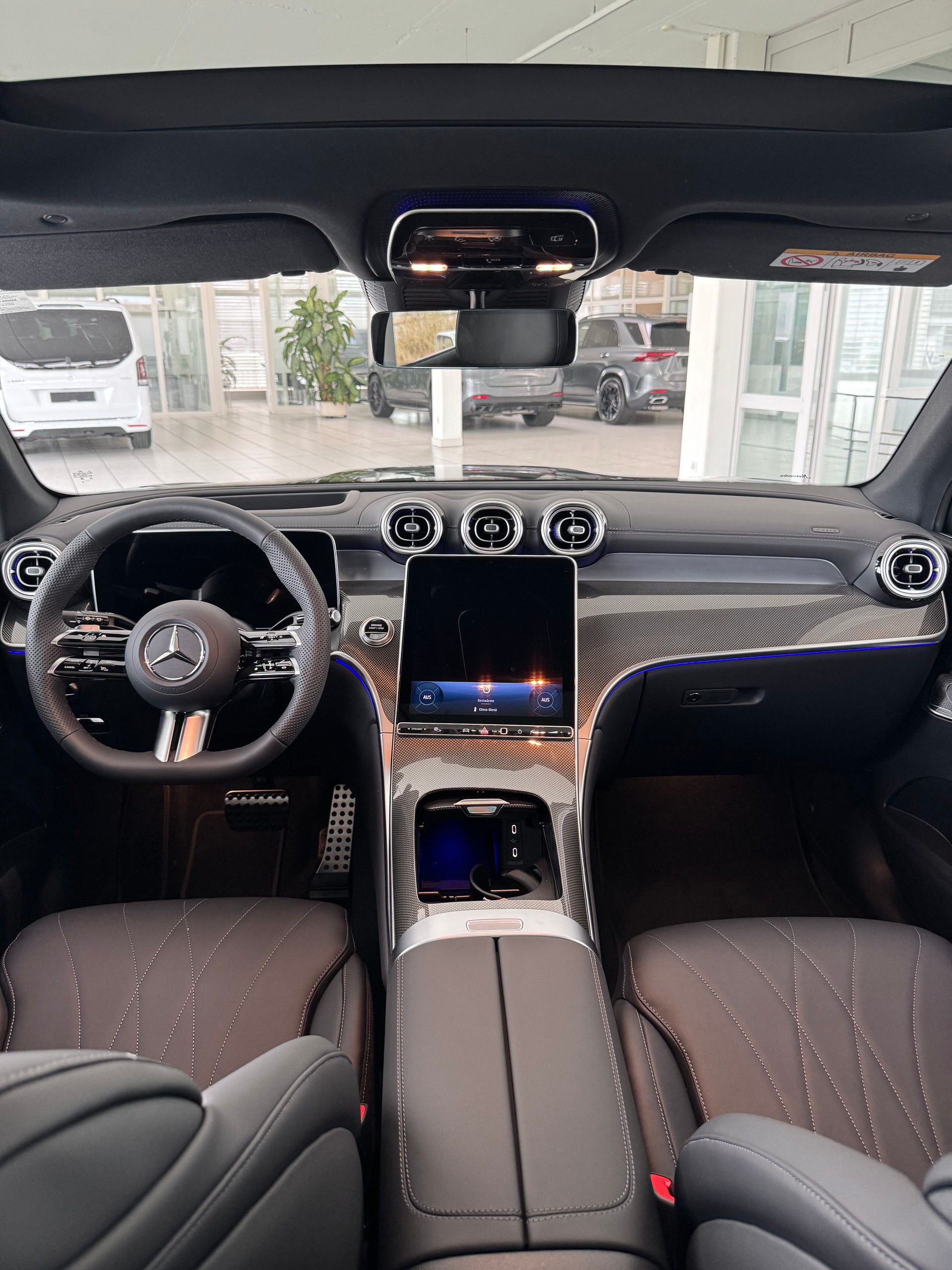 MERCEDES-BENZ GLC 220 d 4Matic-image-11
