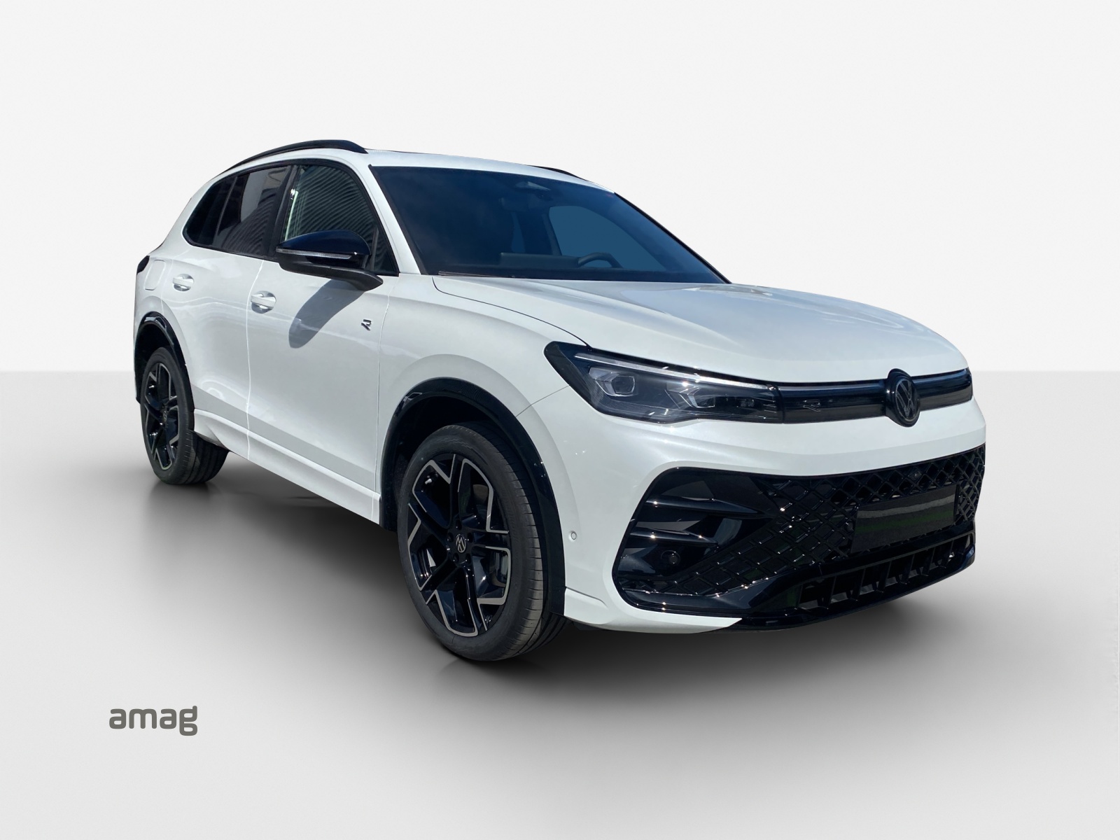 VW Tiguan 2.0 TSI DSG R-Line 4Motion-image-5