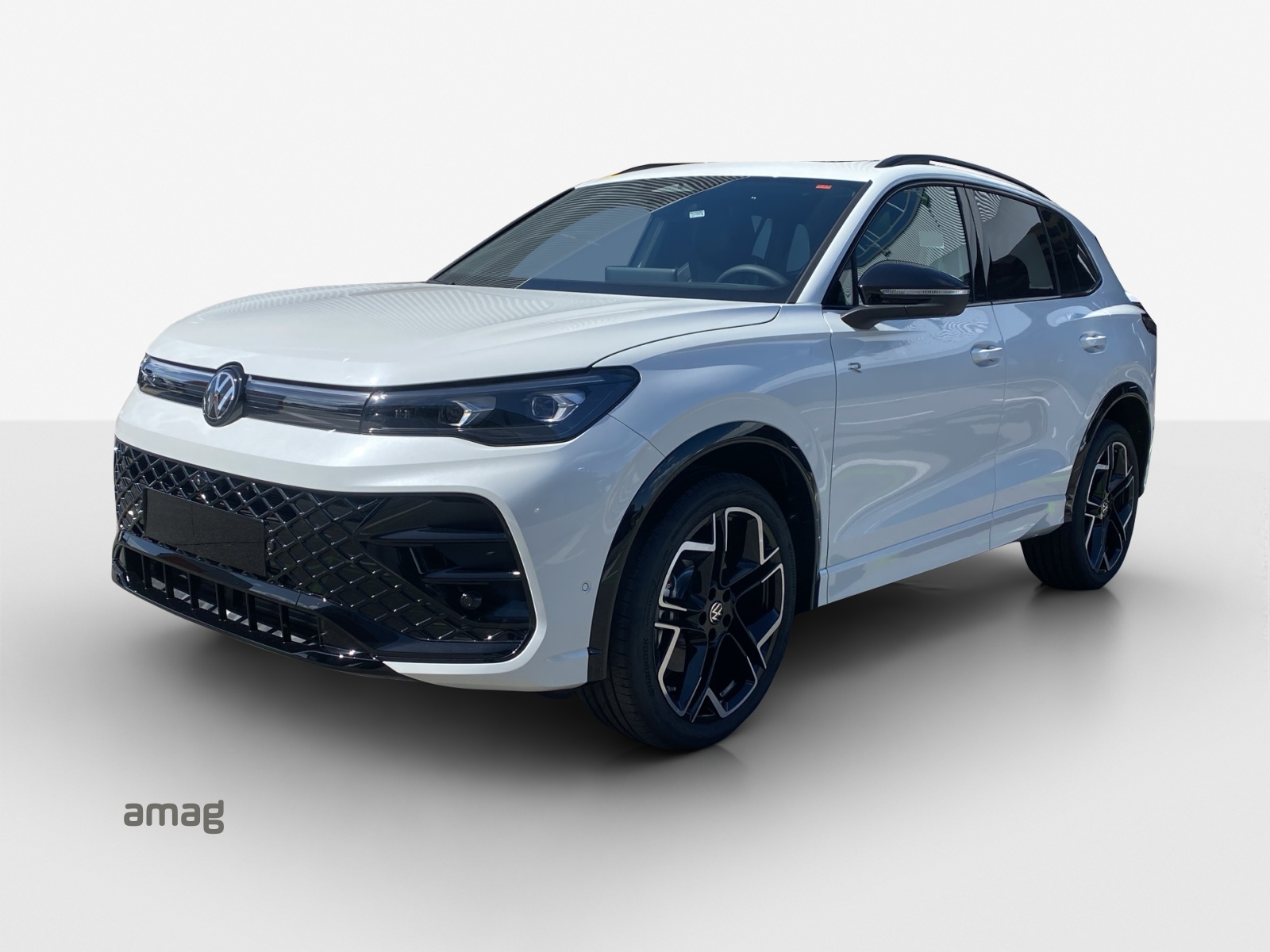 VW Tiguan 2.0 TSI DSG R-Line 4Motion-image-0