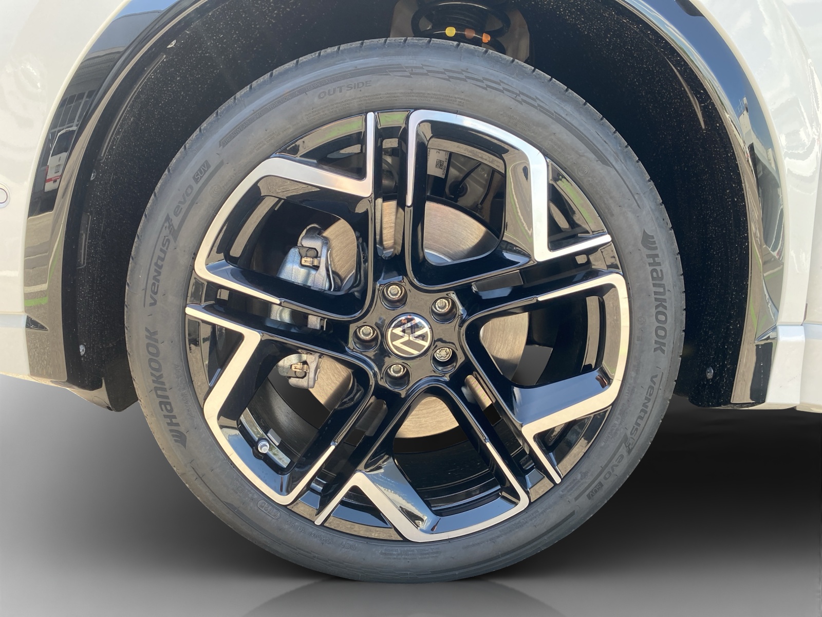 VW Tiguan 2.0 TSI DSG R-Line 4Motion-image-15