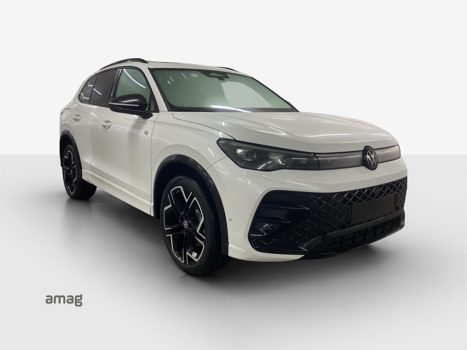 VW Tiguan 2.0 TSI DSG R-Line 4Motion-image-5