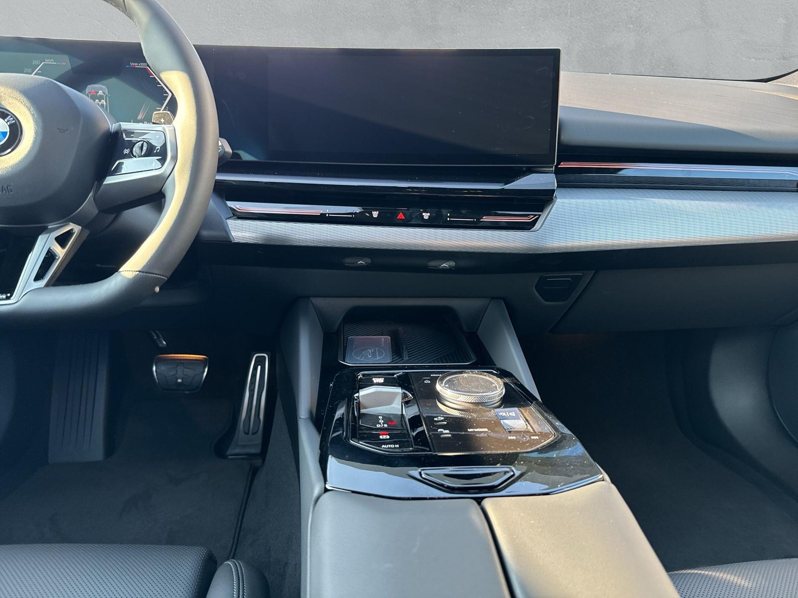 BMW 520d M Sport xDrive Touring G61 (CH) AHK đ-image-16