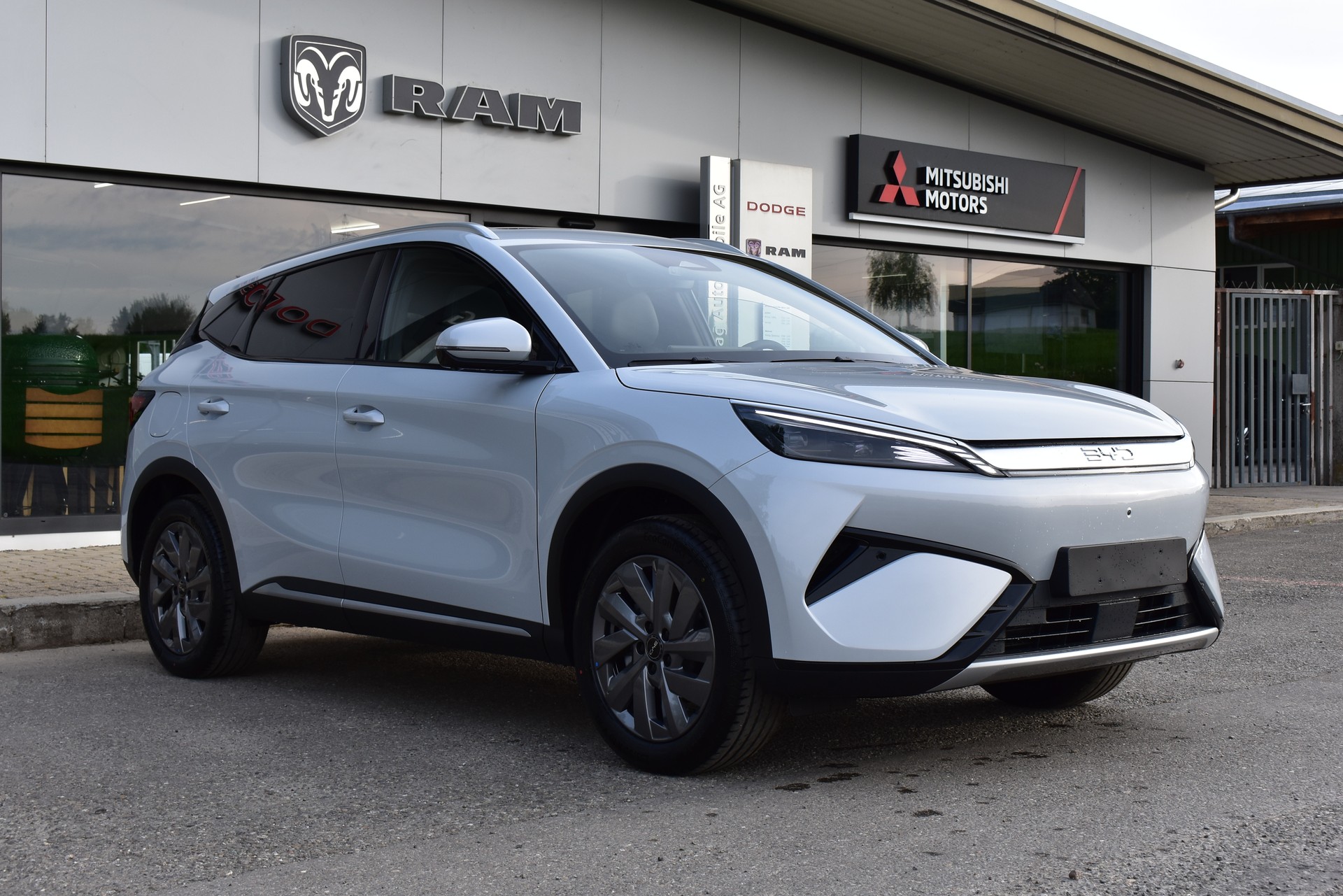 BYD Atto 3 EVO 74.8 kWh Excellence AWD-image-1