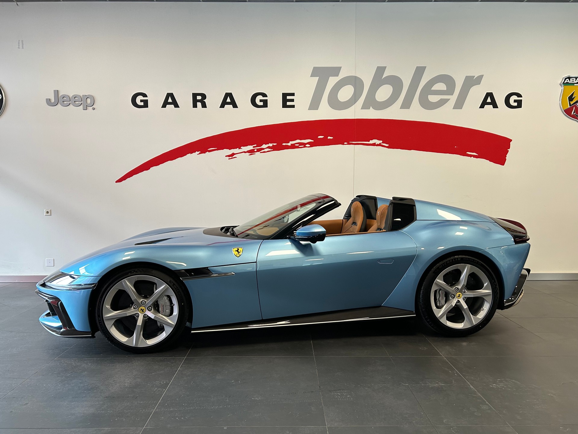 FERRARI 12 Cilindri Spider-image-7