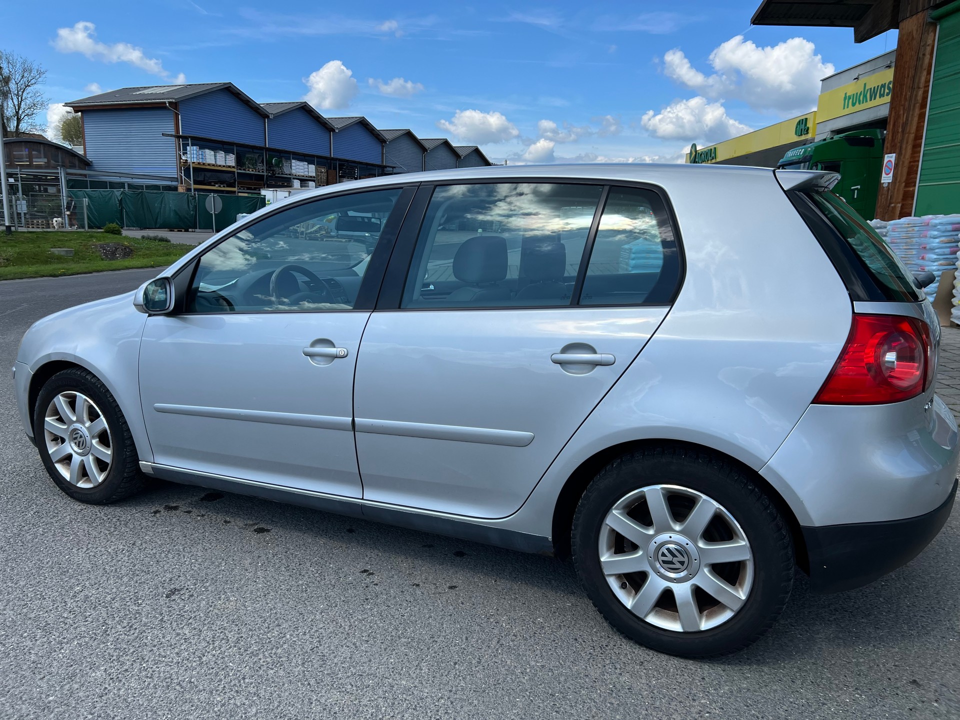 VW Golf 2.0 FSI Comfortline-image-3