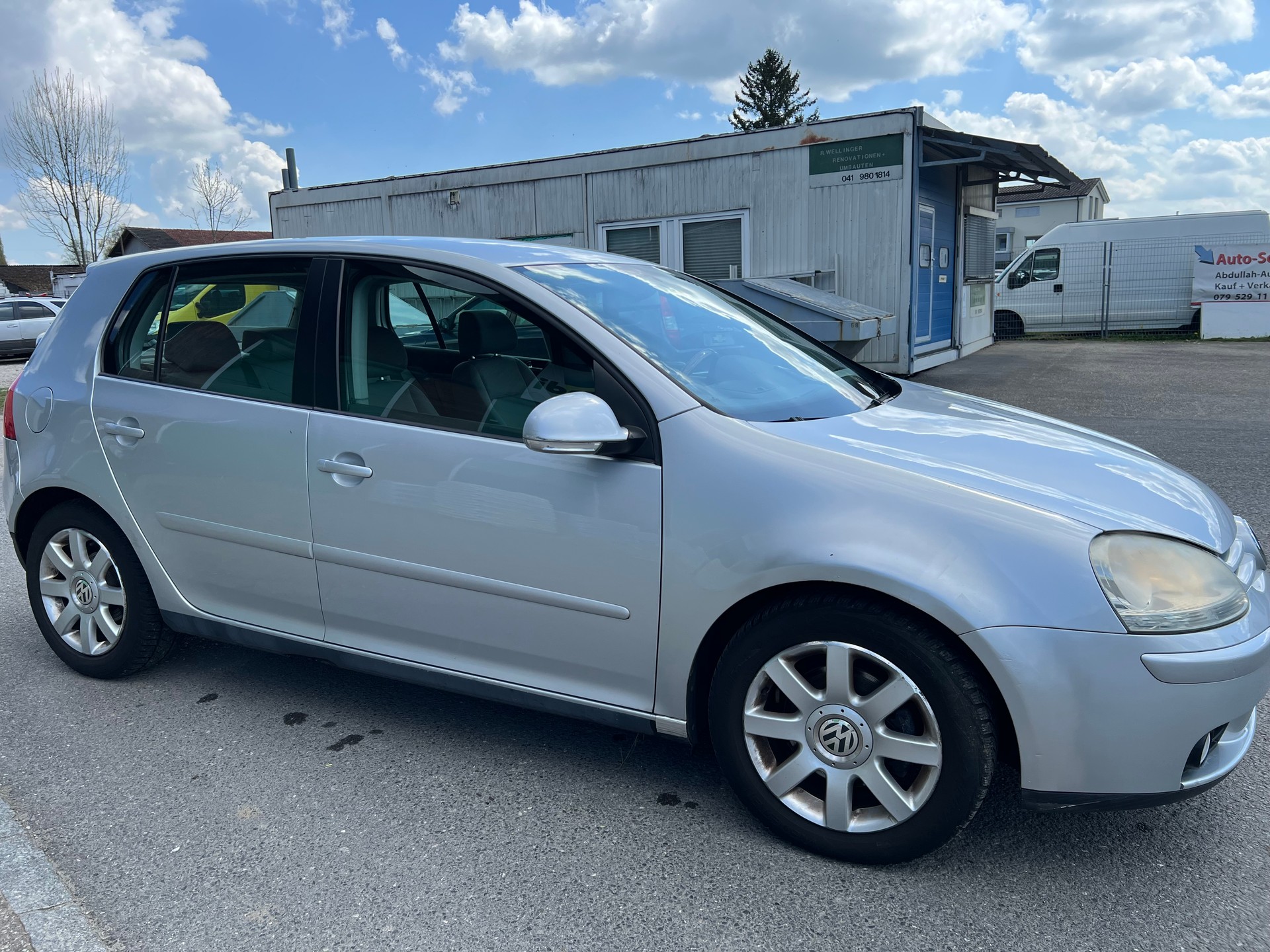 VW Golf 2.0 FSI Comfortline-image-2