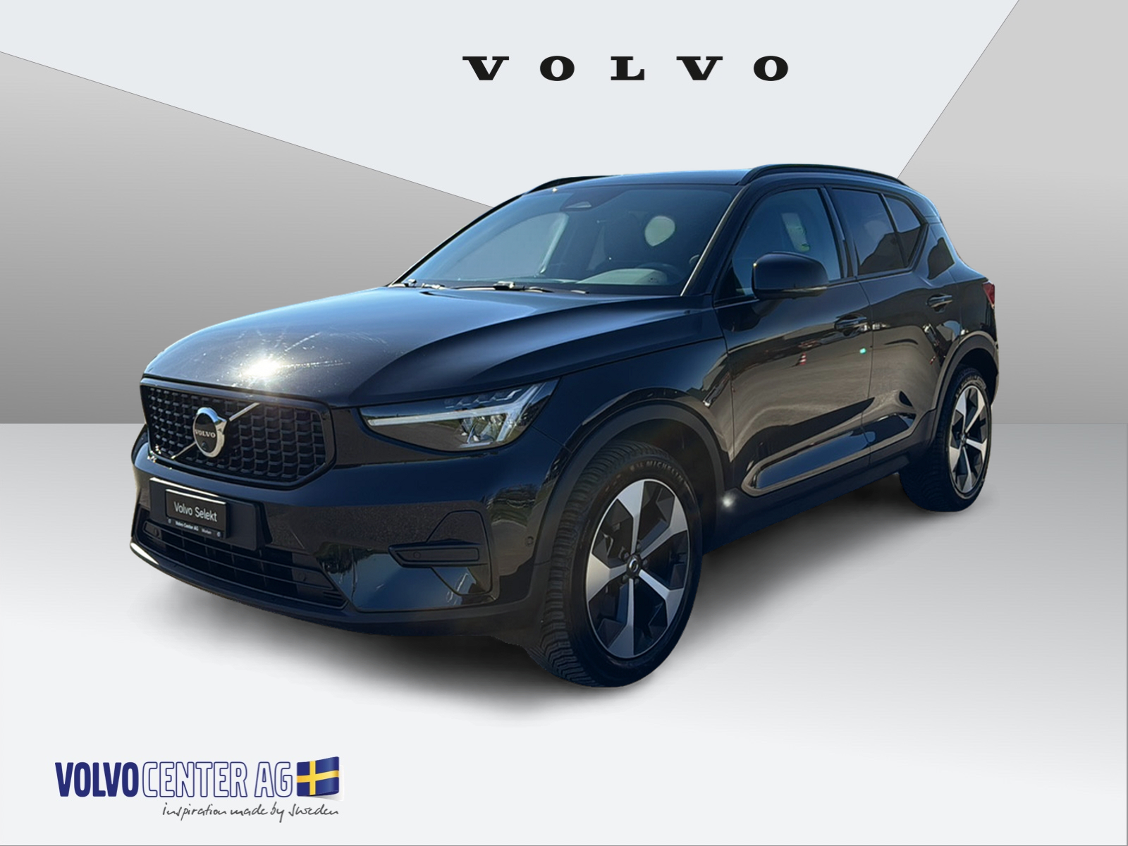 VOLVO XC40 2.0 B3 MH Plus Dark-image-0
