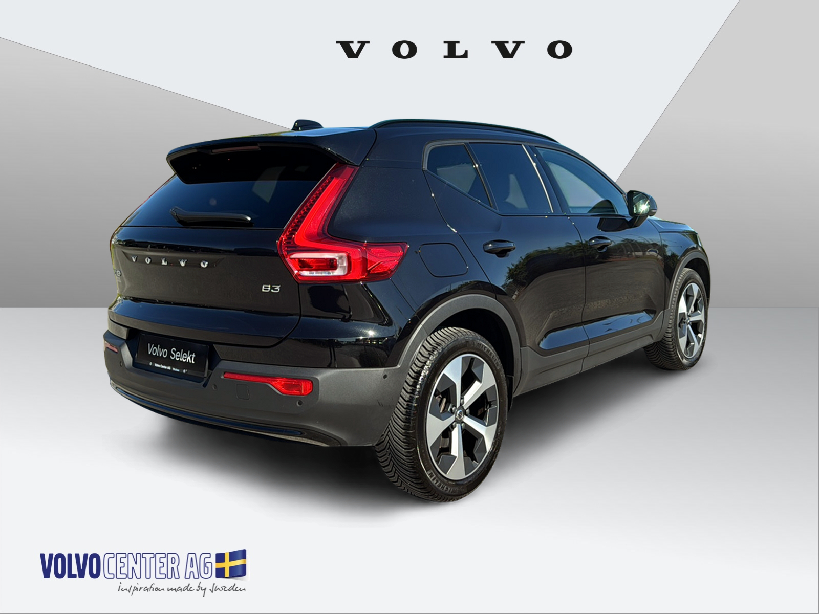 VOLVO XC40 2.0 B3 MH Plus Dark-image-3