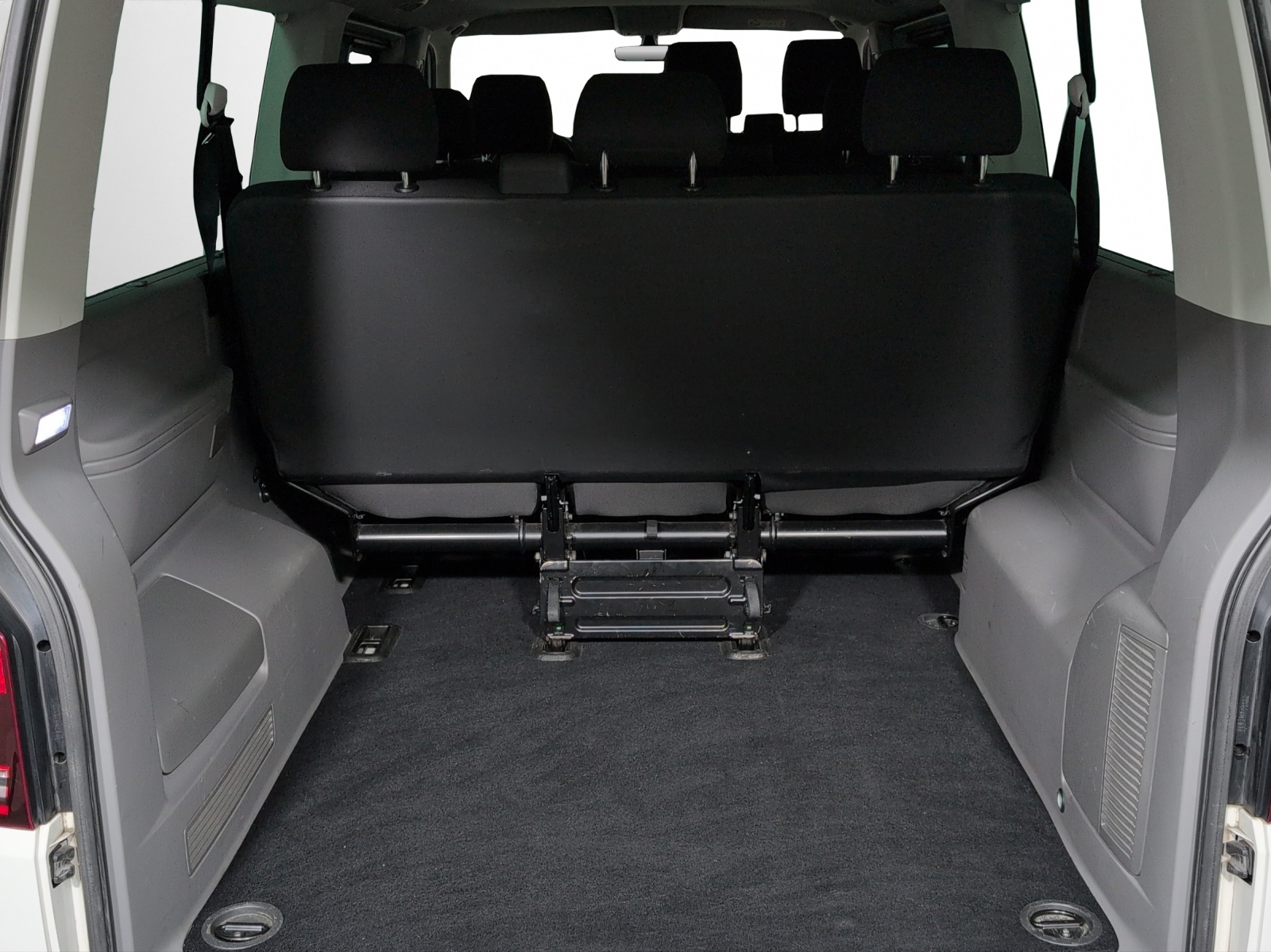 VW T6.1 Caravelle 2.0 TDI Comfortline 4Motion DSG LWB-image-15