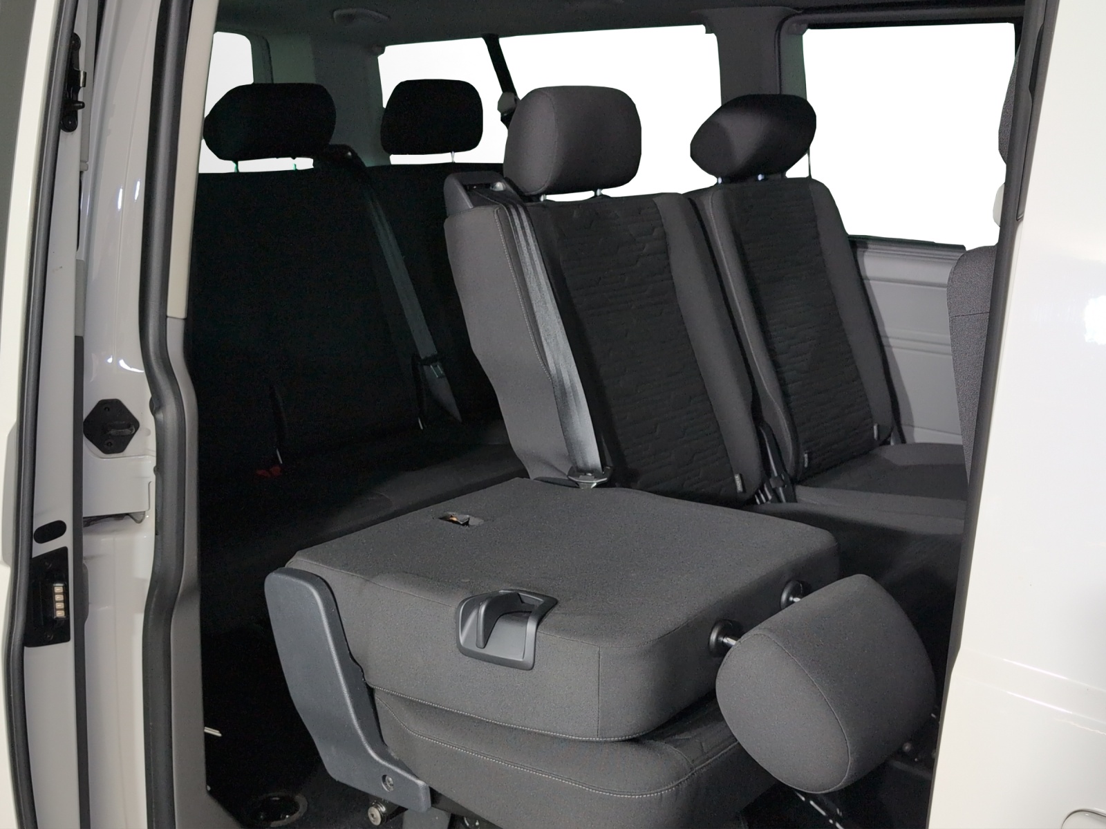 VW T6.1 Caravelle 2.0 TDI Comfortline 4Motion DSG LWB-image-13