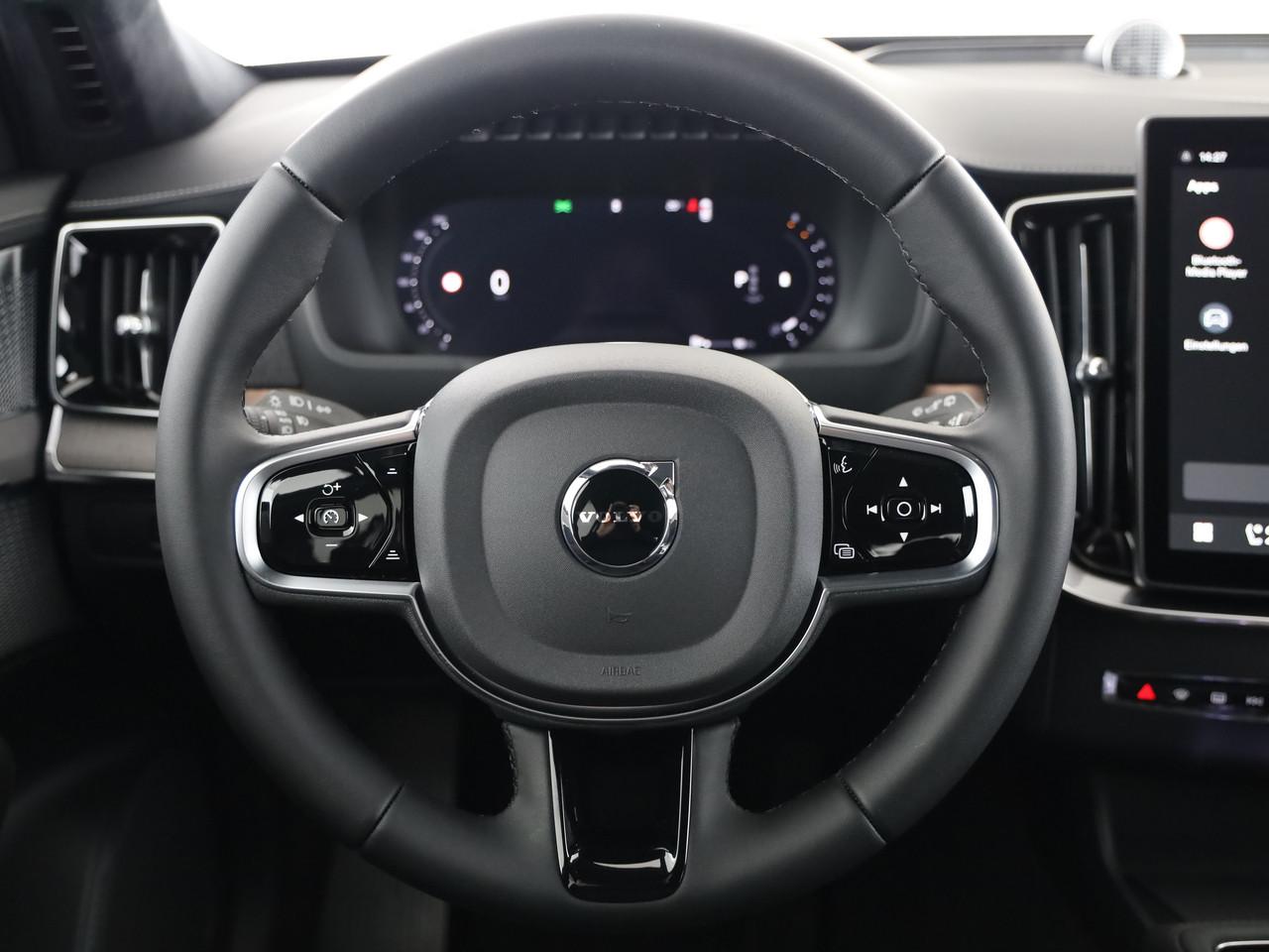 VOLVO XC90 2.0 B5 MH Ultra Dark AWD-image-22