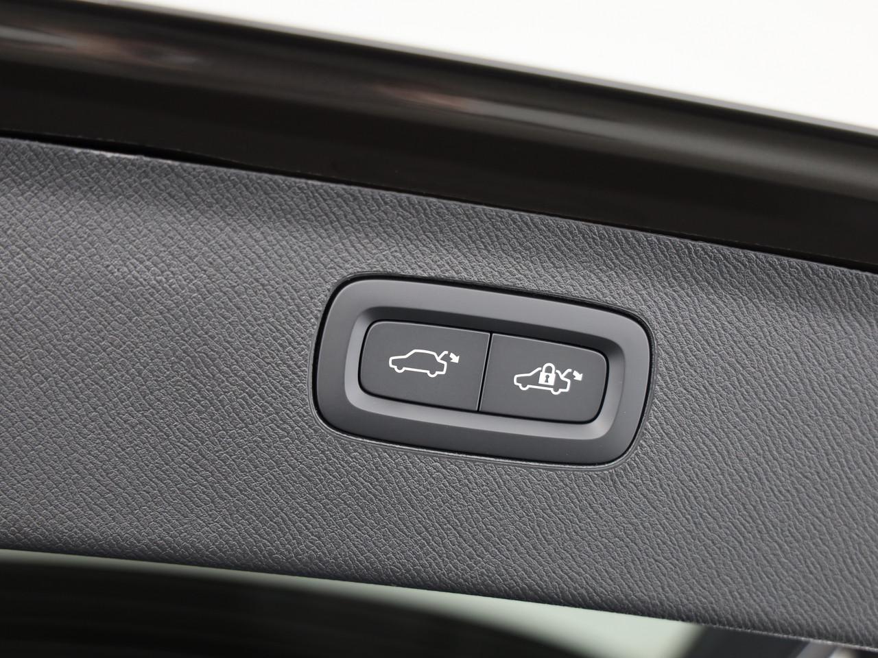 VOLVO XC90 2.0 B5 MH Ultra Dark AWD-image-7