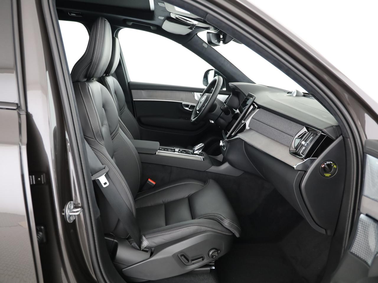 VOLVO XC90 2.0 B5 MH Ultra Dark AWD-image-15