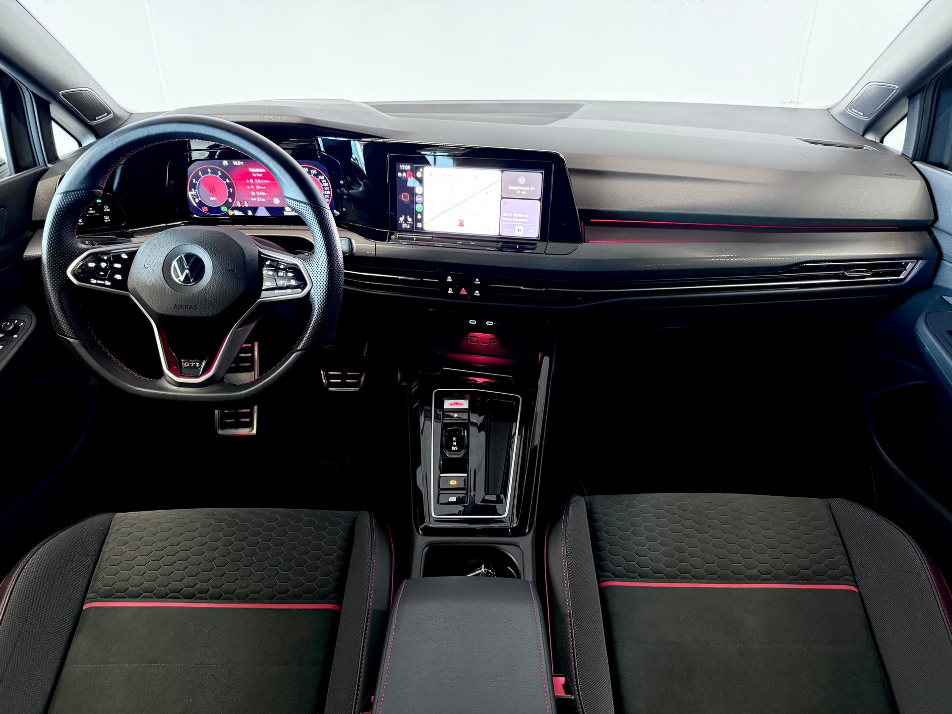 VW Golf 2.0 TSI GTI Clubsport DSG | 301 PS-image-8