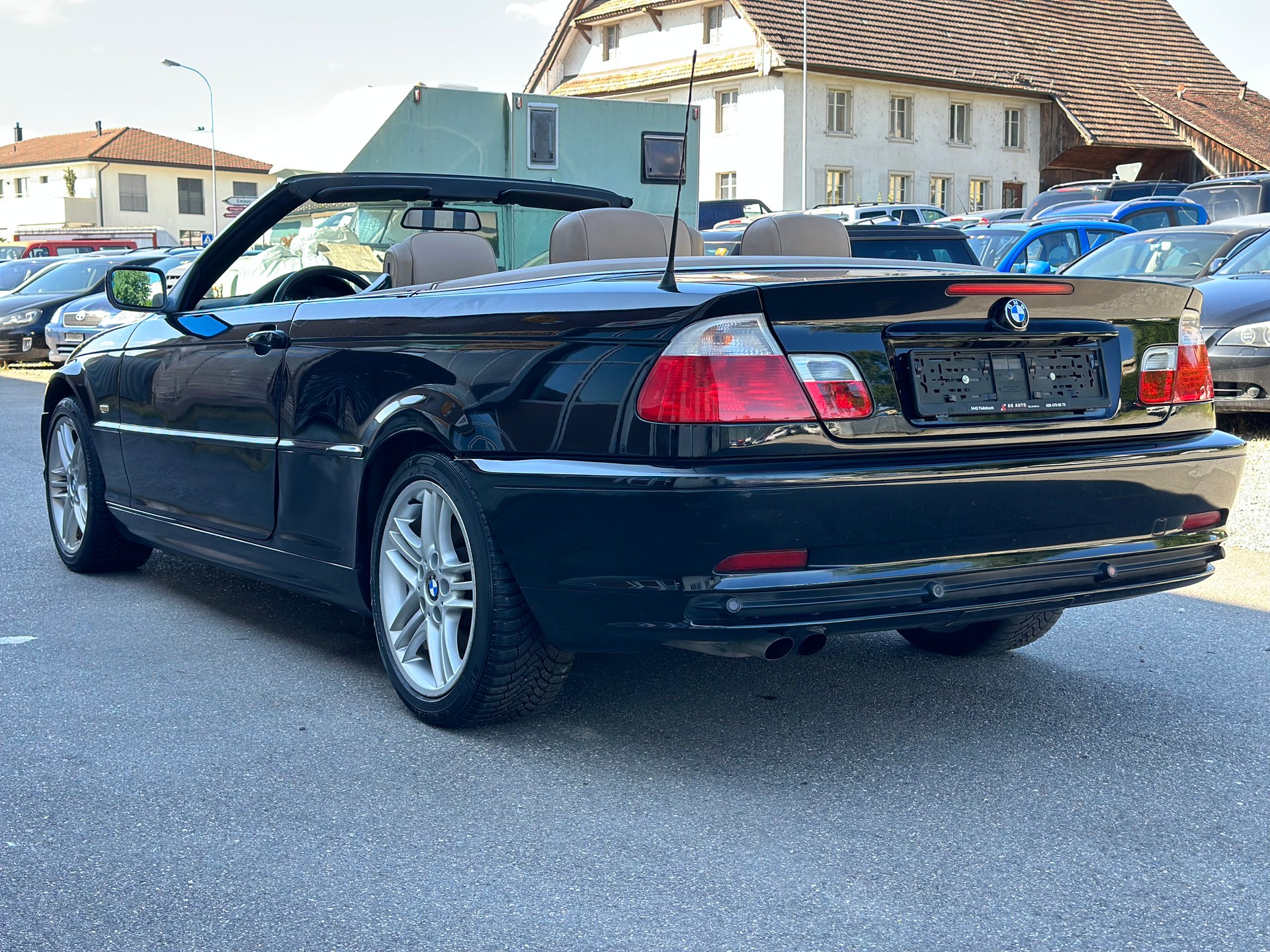 BMW 320Ci Cabriolet-image-4