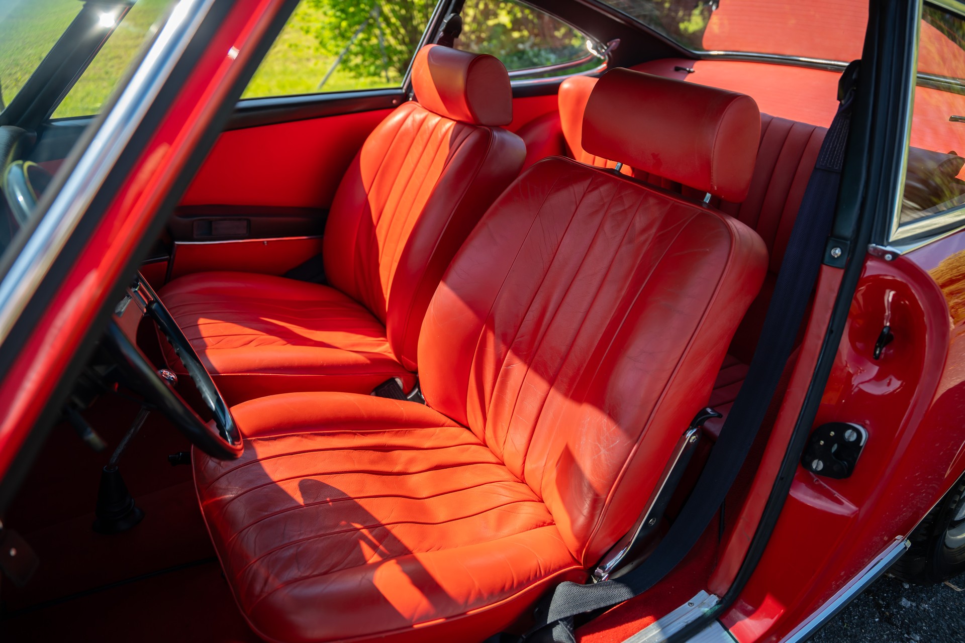 PORSCHE 911 E-image-13
