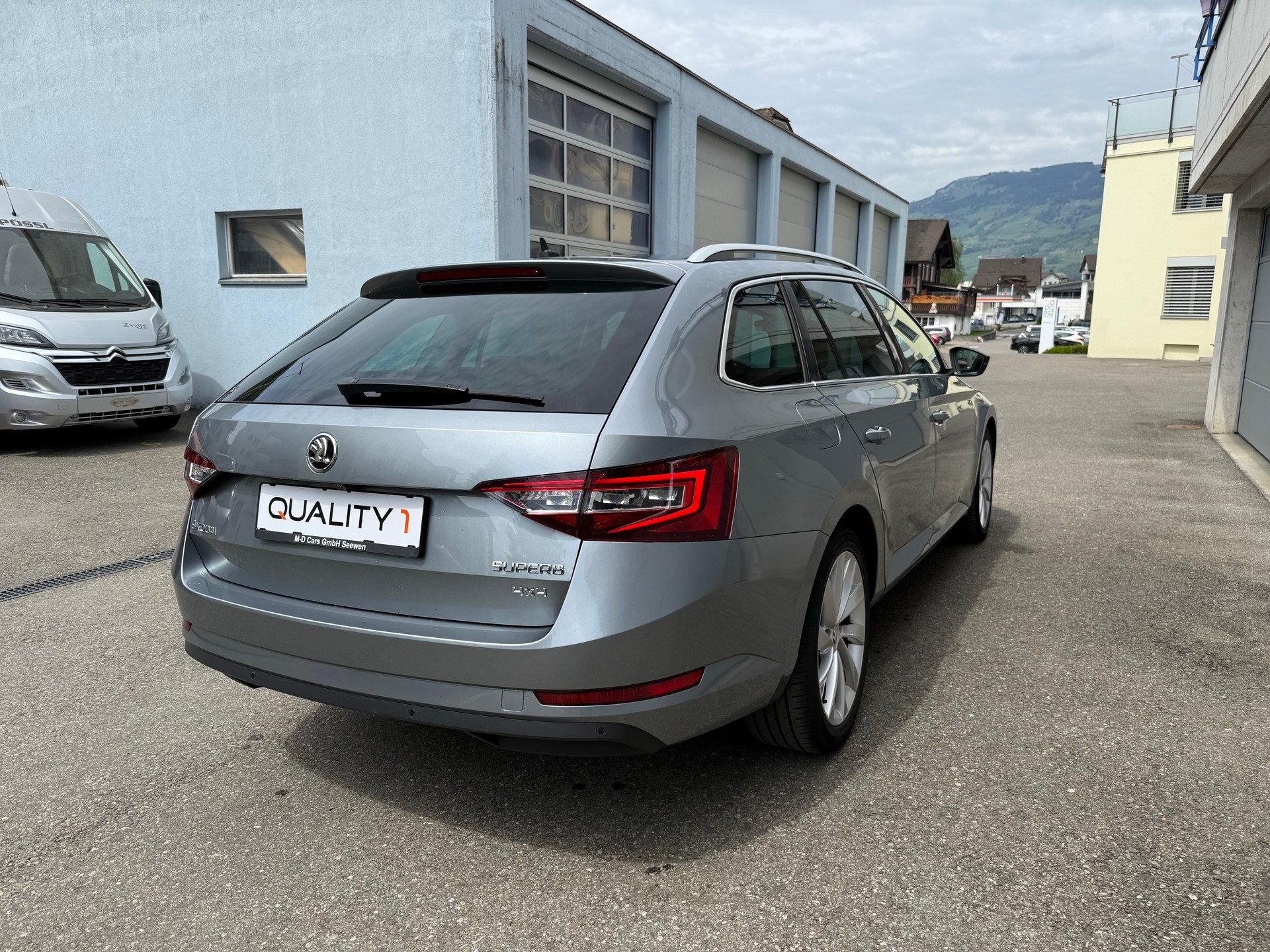 SKODA Superb Combi 2.0 TDi Style 4x4 DSG-showroom-element-3