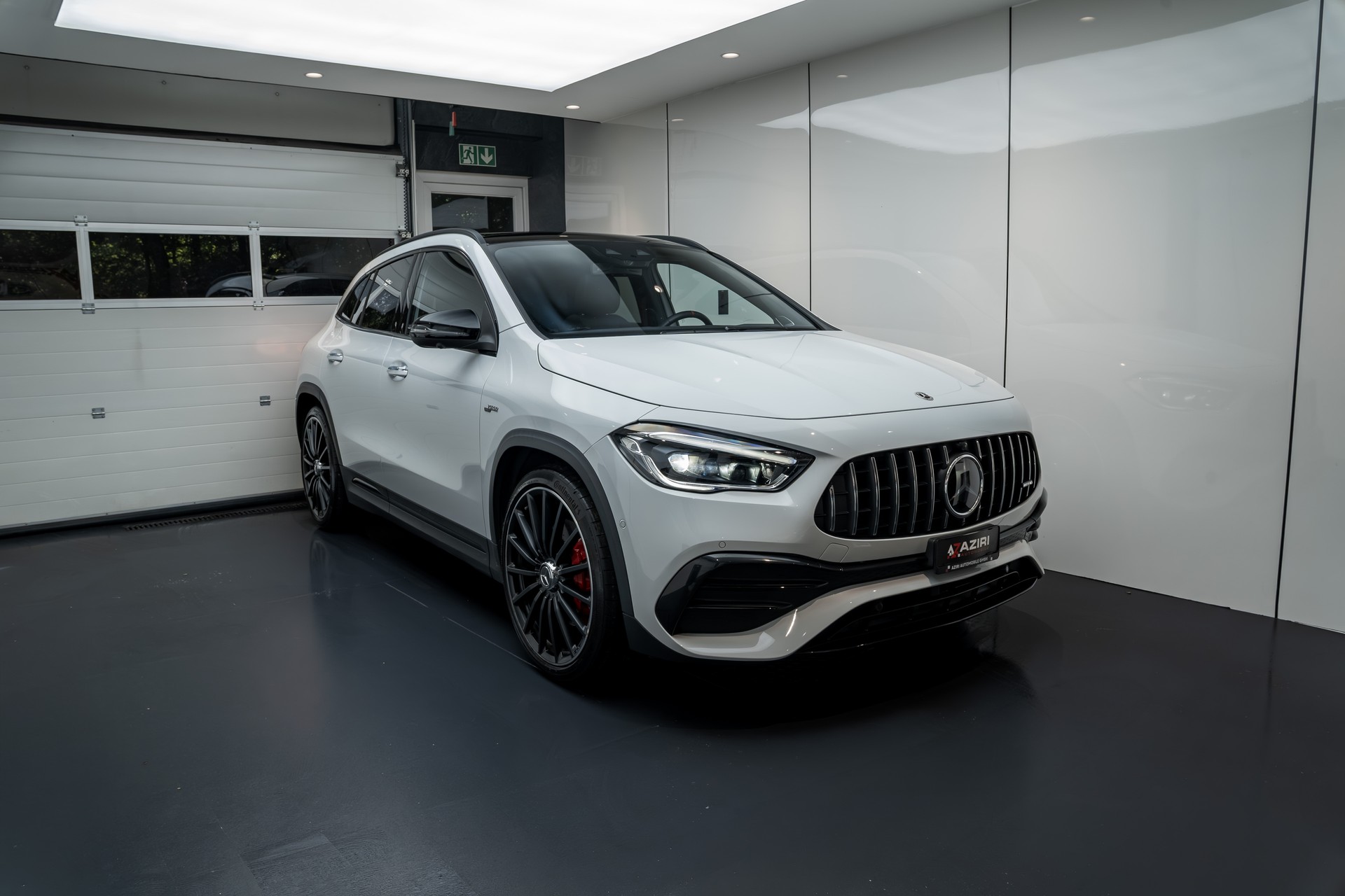 MERCEDES-BENZ GLA 35 AMG 4Matic 8G-Speedshift DCT-image-2