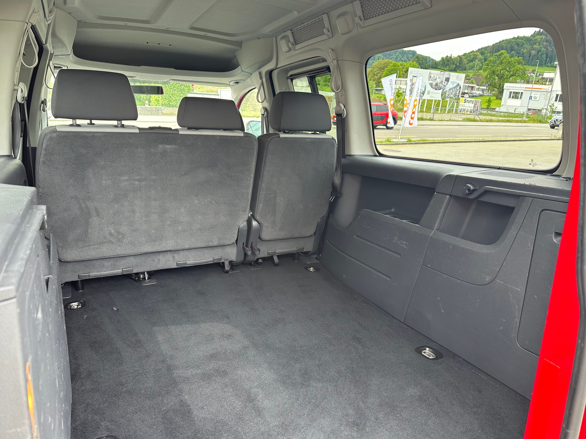 VW Caddy Maxi 1.6 TDI CR Trendline-image-8