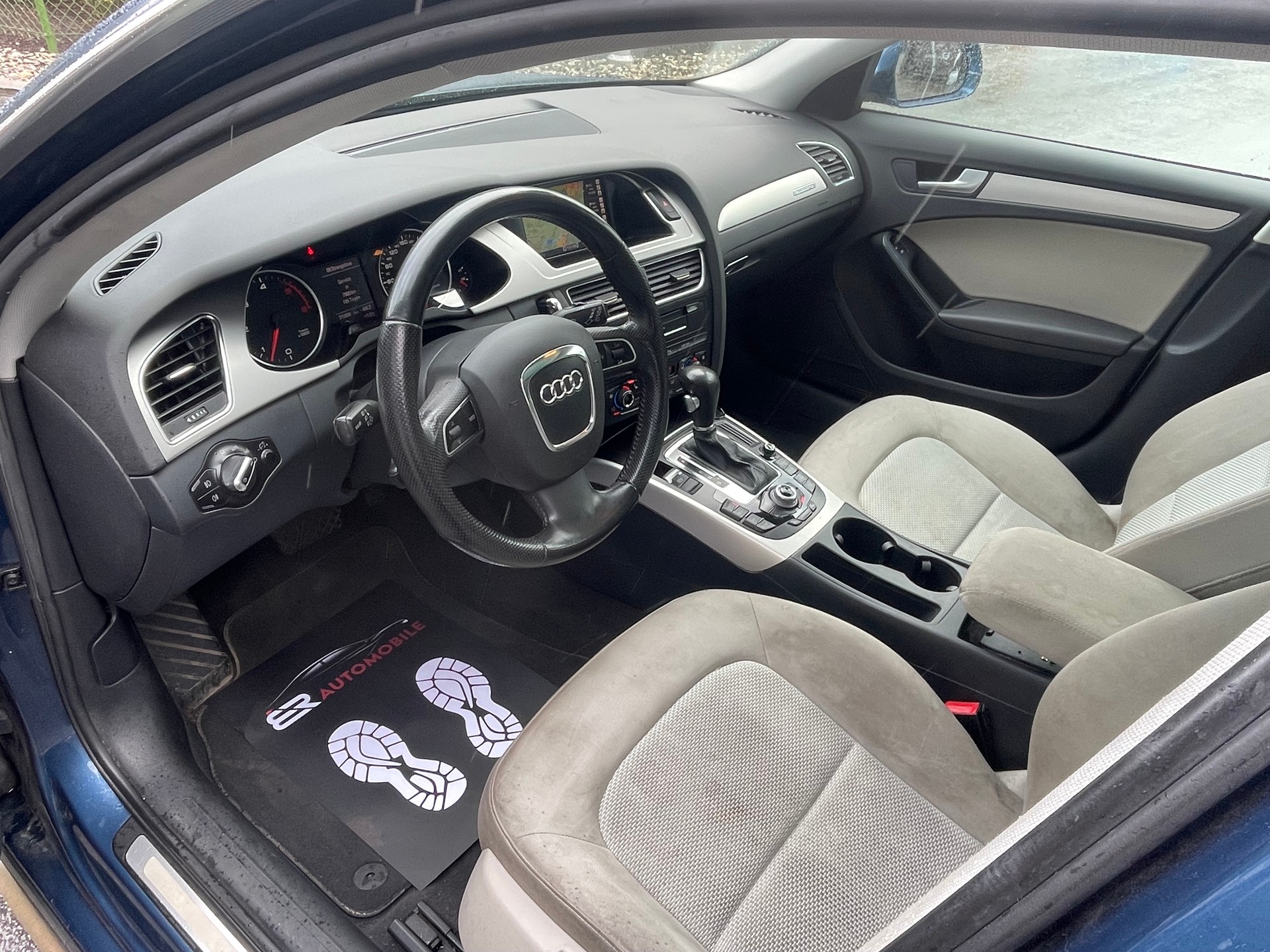 AUDI A4 allroad 3.0 TDI quattro S-tronic-image-12