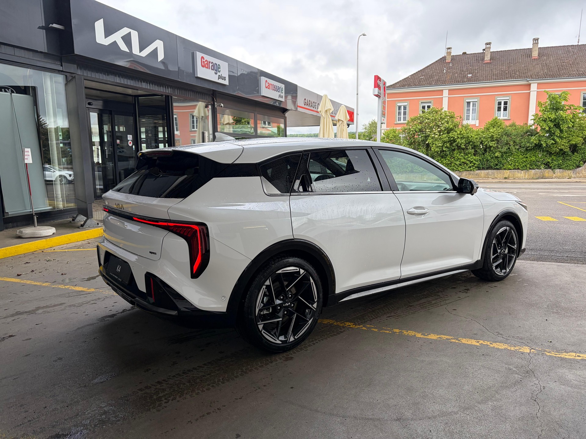 KIA K4 1.6 T GT-Line-image-2