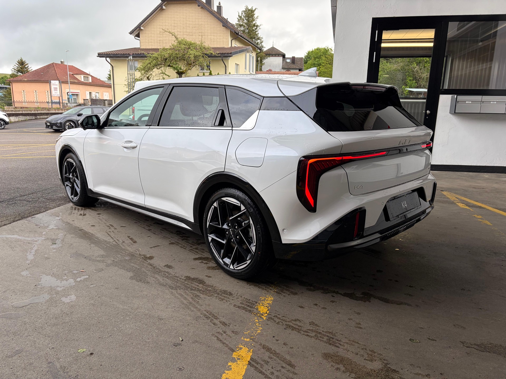 KIA K4 1.6 T GT-Line-image-3
