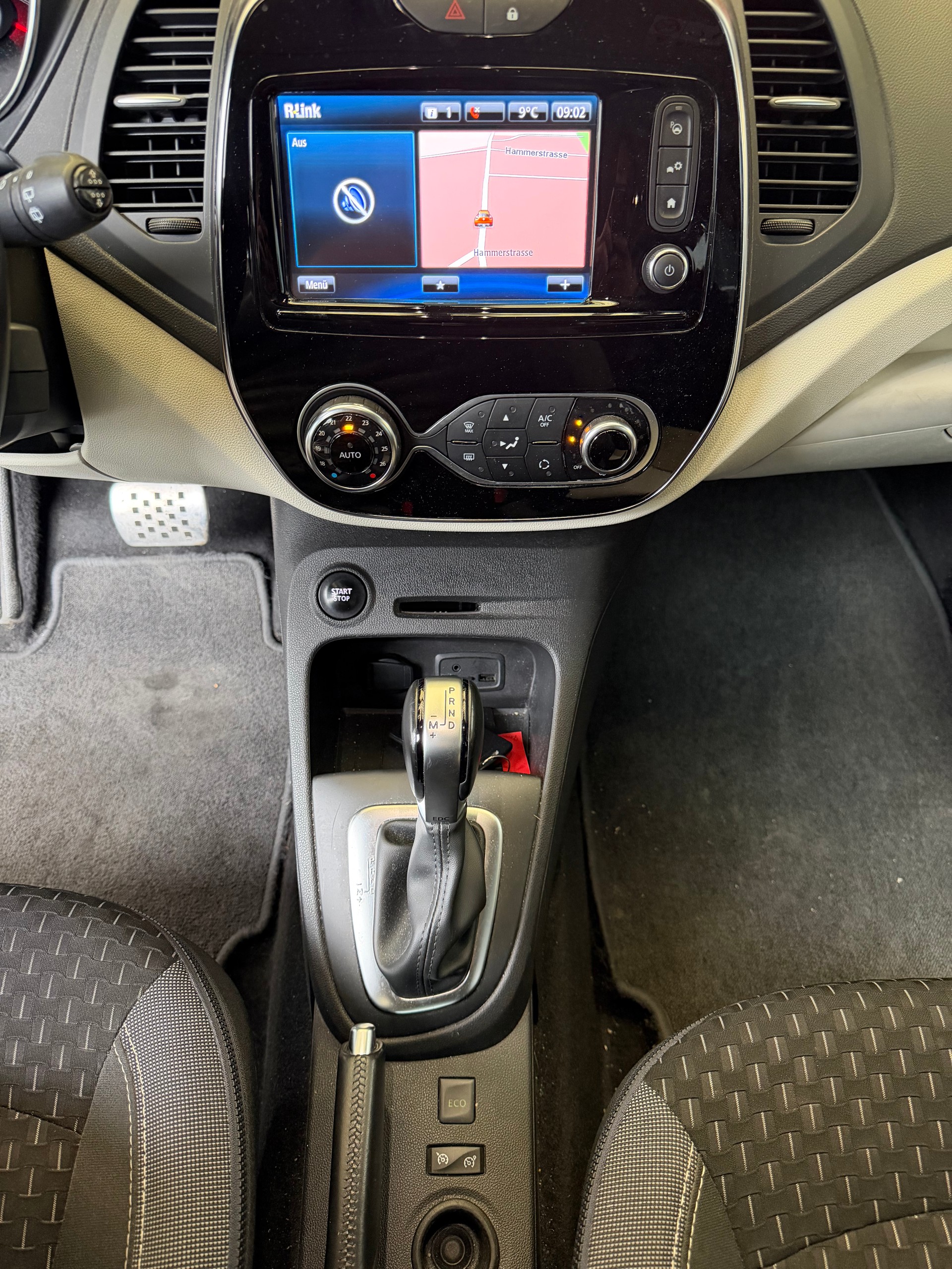 RENAULT Captur 1.2 T 16V Intens EDC-image-5