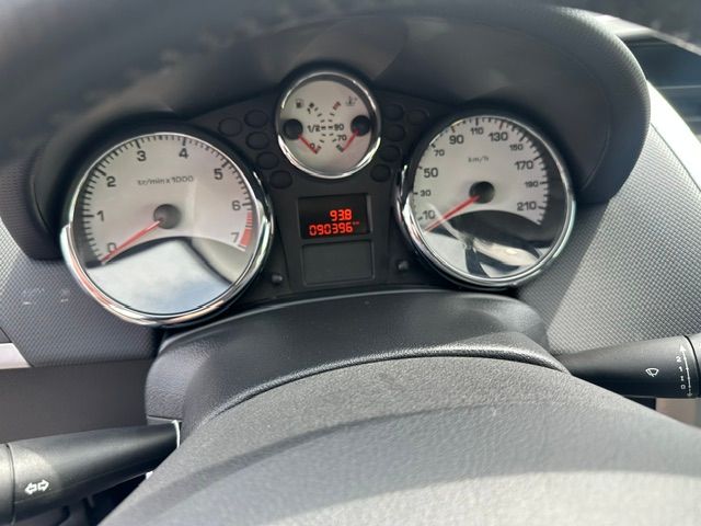 PEUGEOT 207 SW 1.6 16V Active-image-9