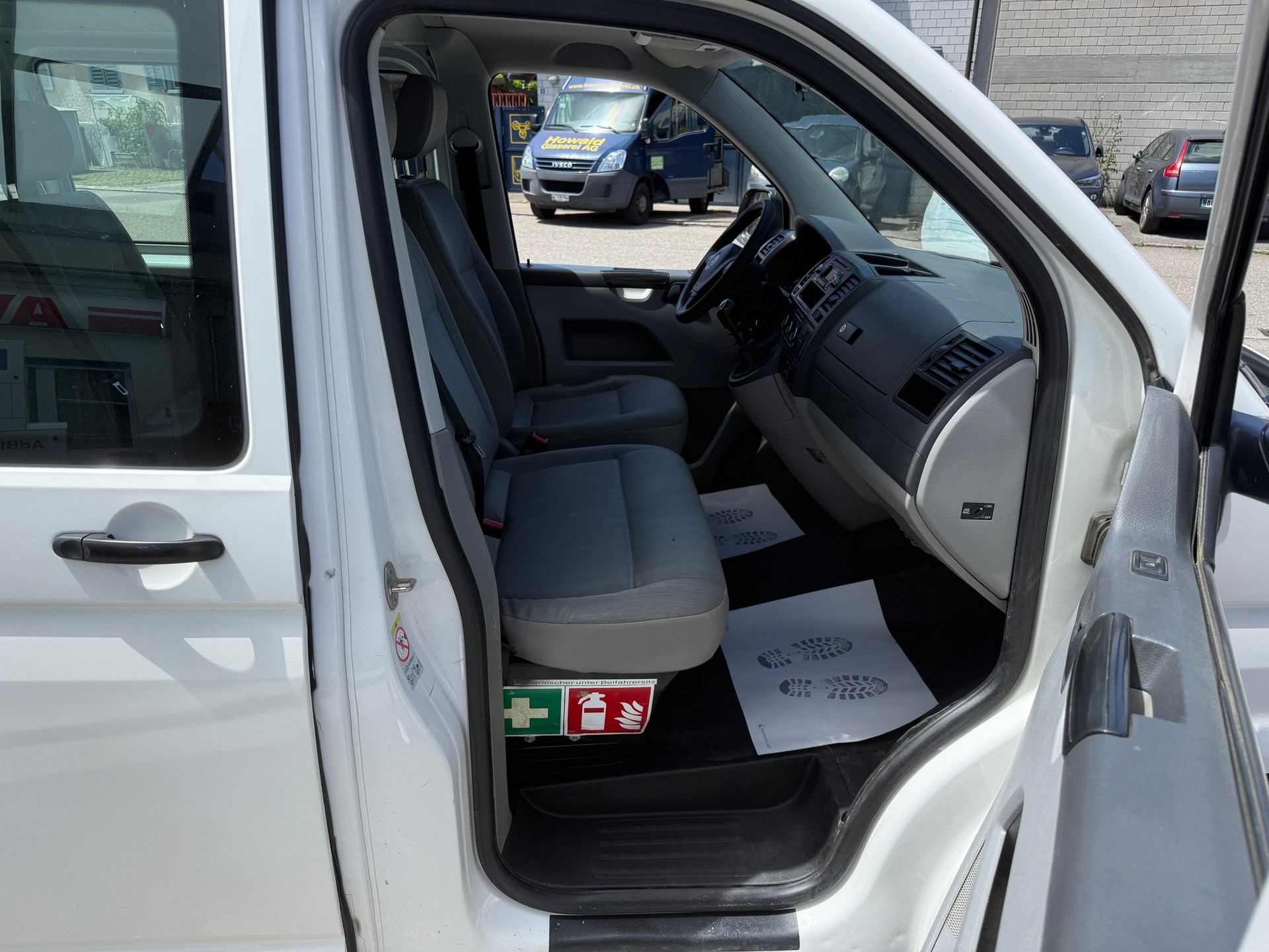 VW T5 2.0 TDI BMT 4Motion-image-10