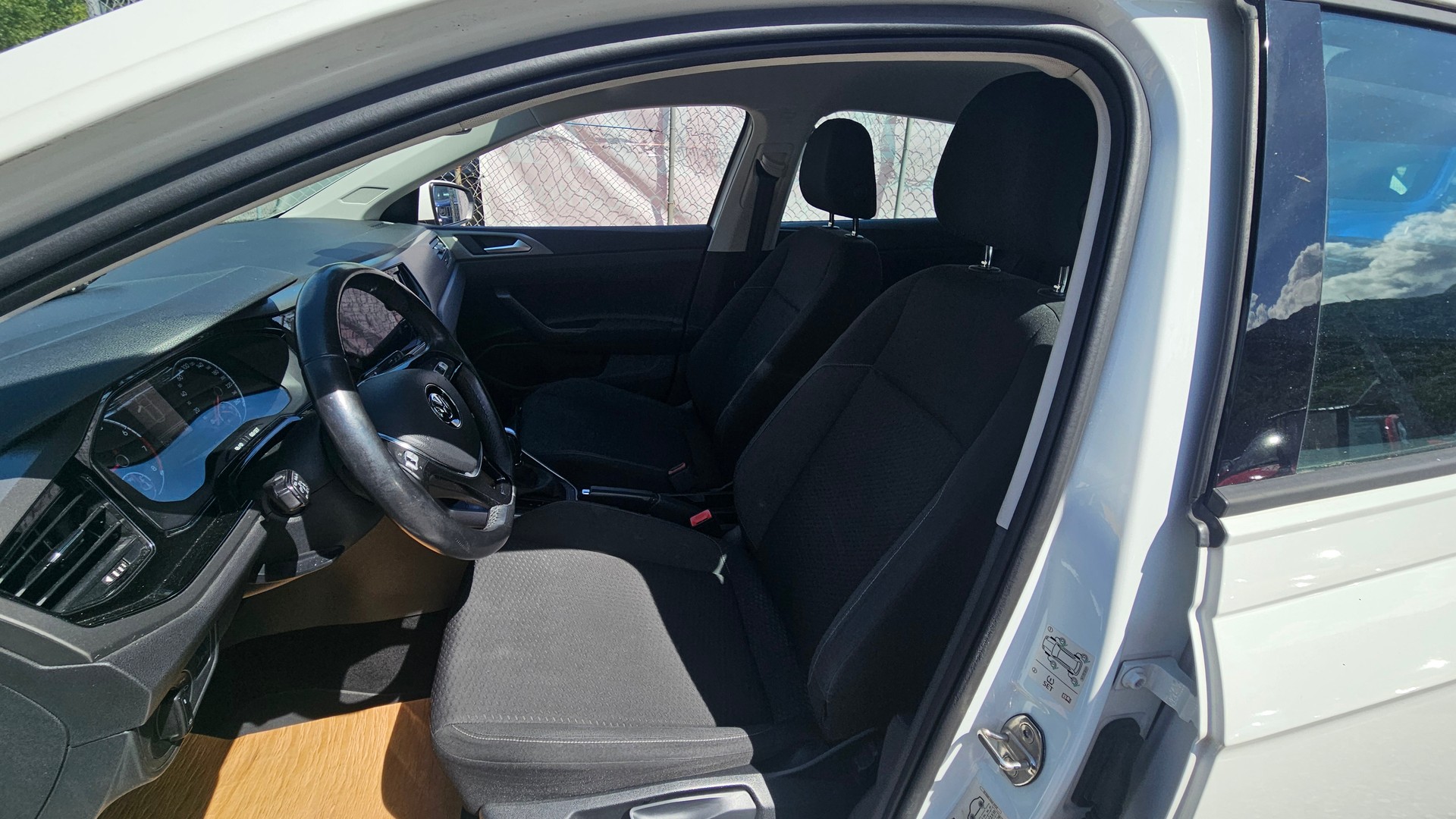 VW Polo 1.0 TSI BMT Comfortline DSG-image-5