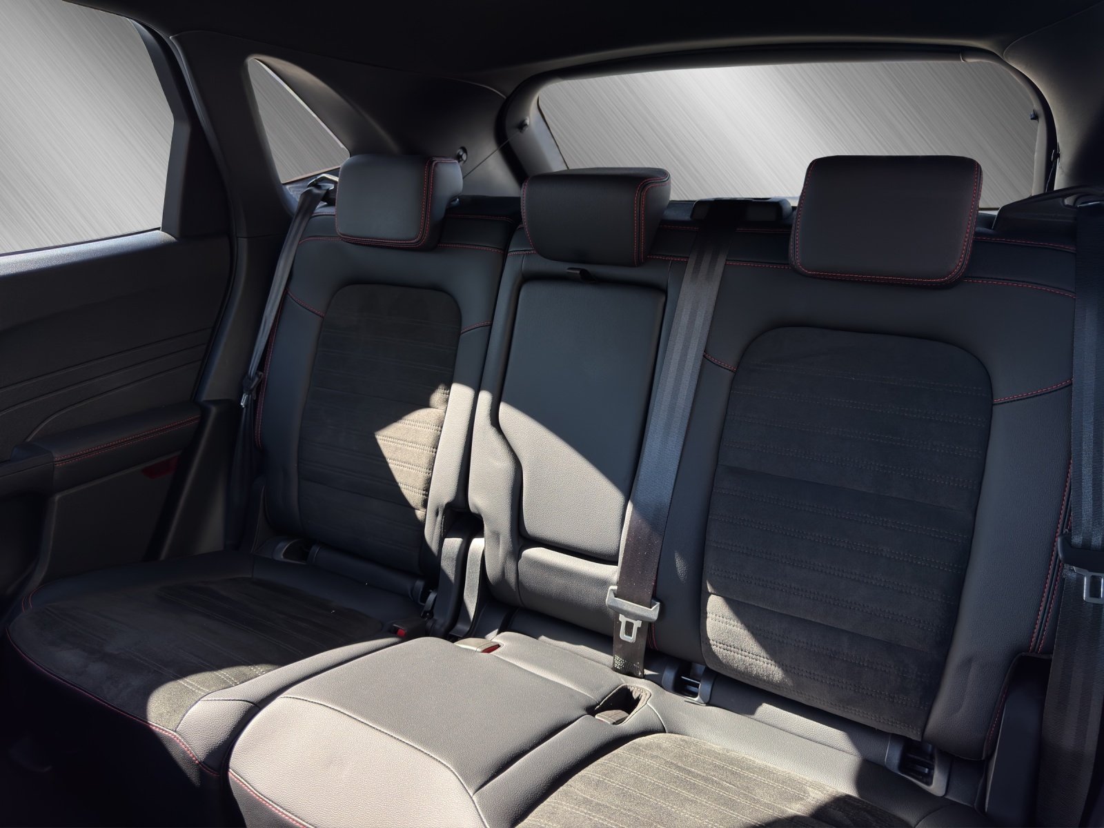 FORD Kuga 2.5 Plug-in Hybrid ST-Line X-image-14