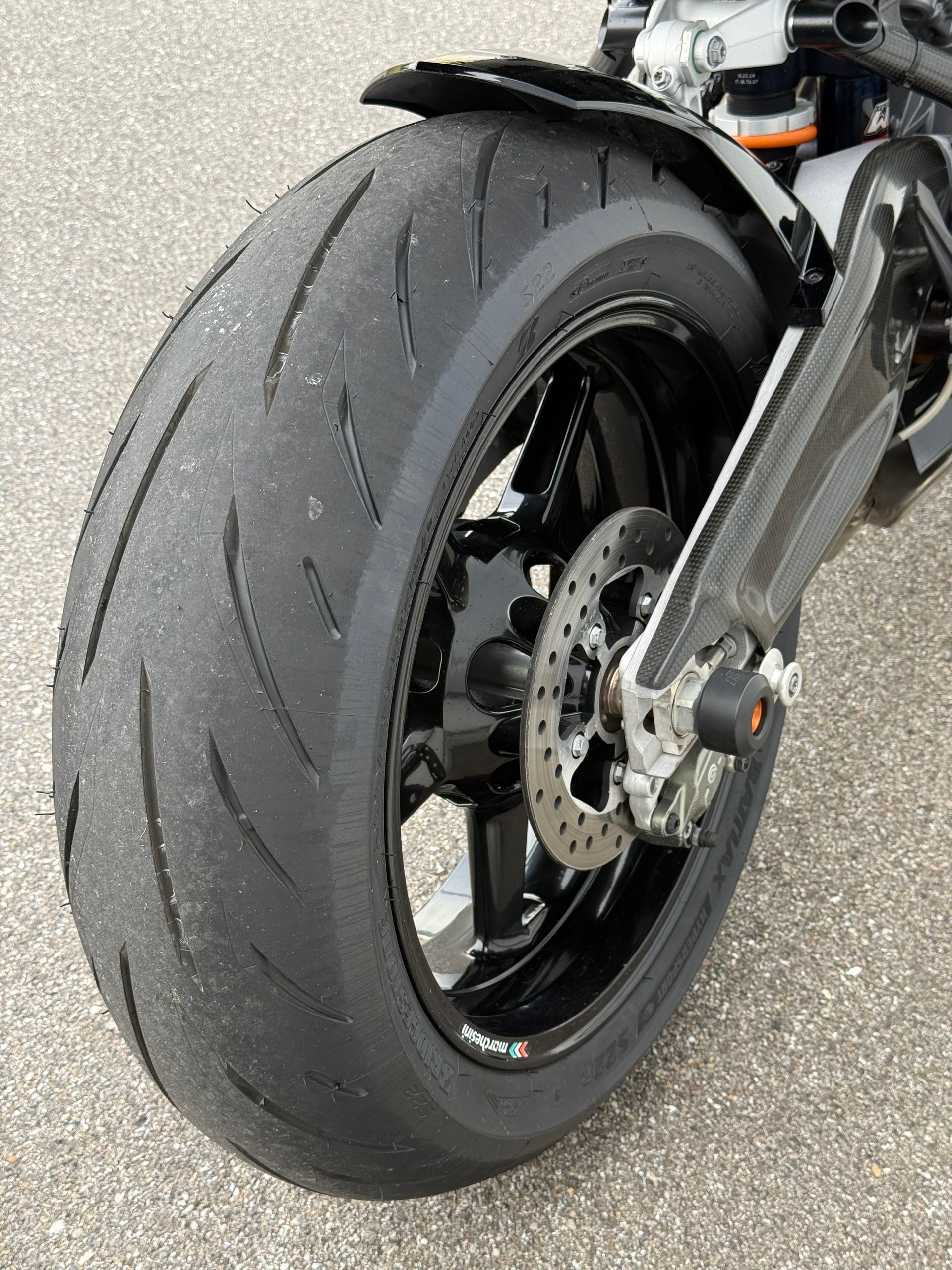 KTM 1190 RC8-image-14