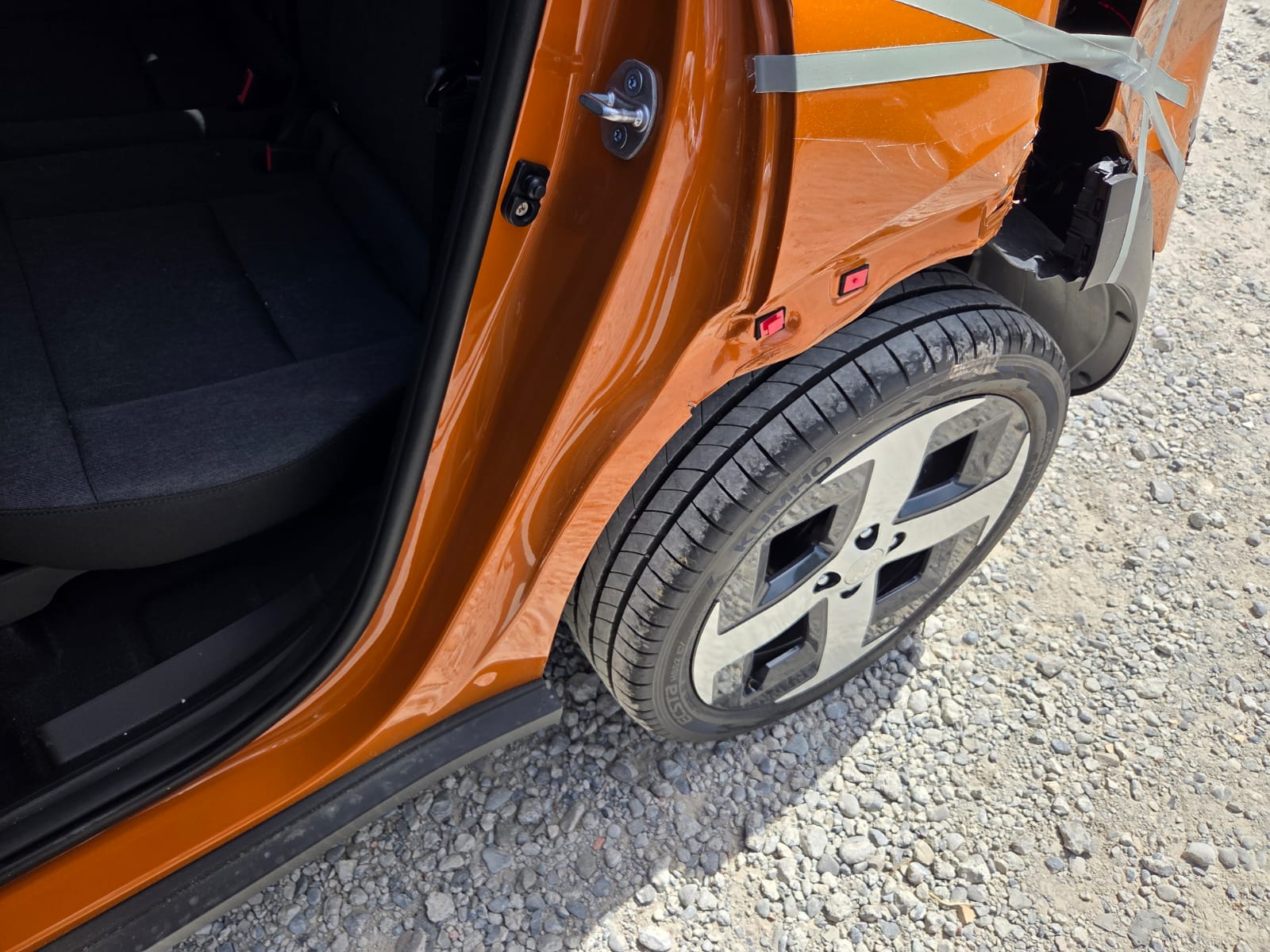 HYUNDAI Inster 49kWh Vertex-image-9