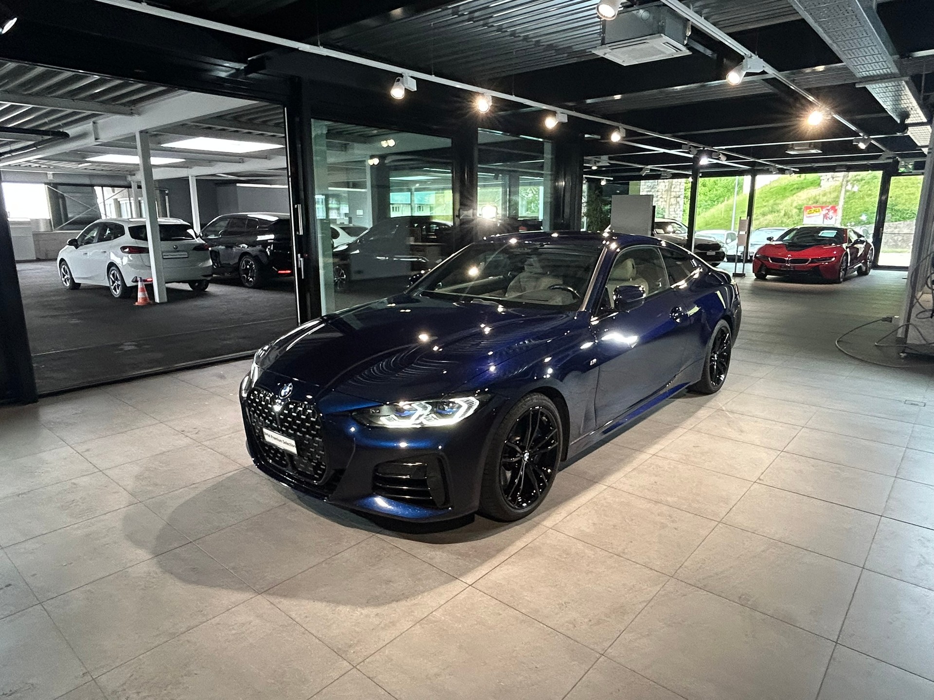 BMW M440i xDrive 48V Coupé Steptronic-image-0