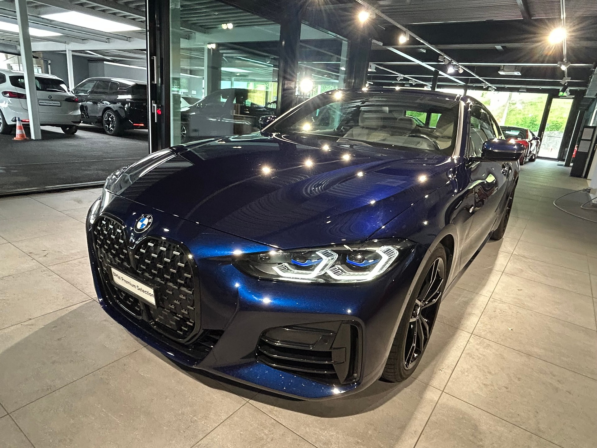 BMW M440i xDrive 48V Coupé Steptronic-image-12
