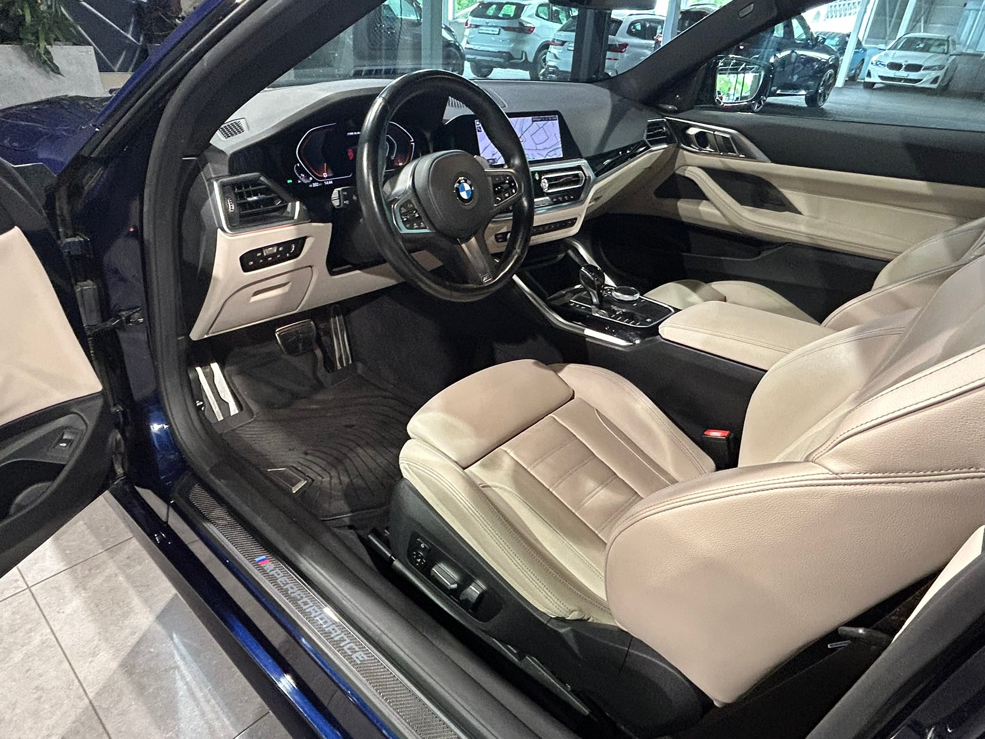 BMW M440i xDrive 48V Coupé Steptronic-image-28