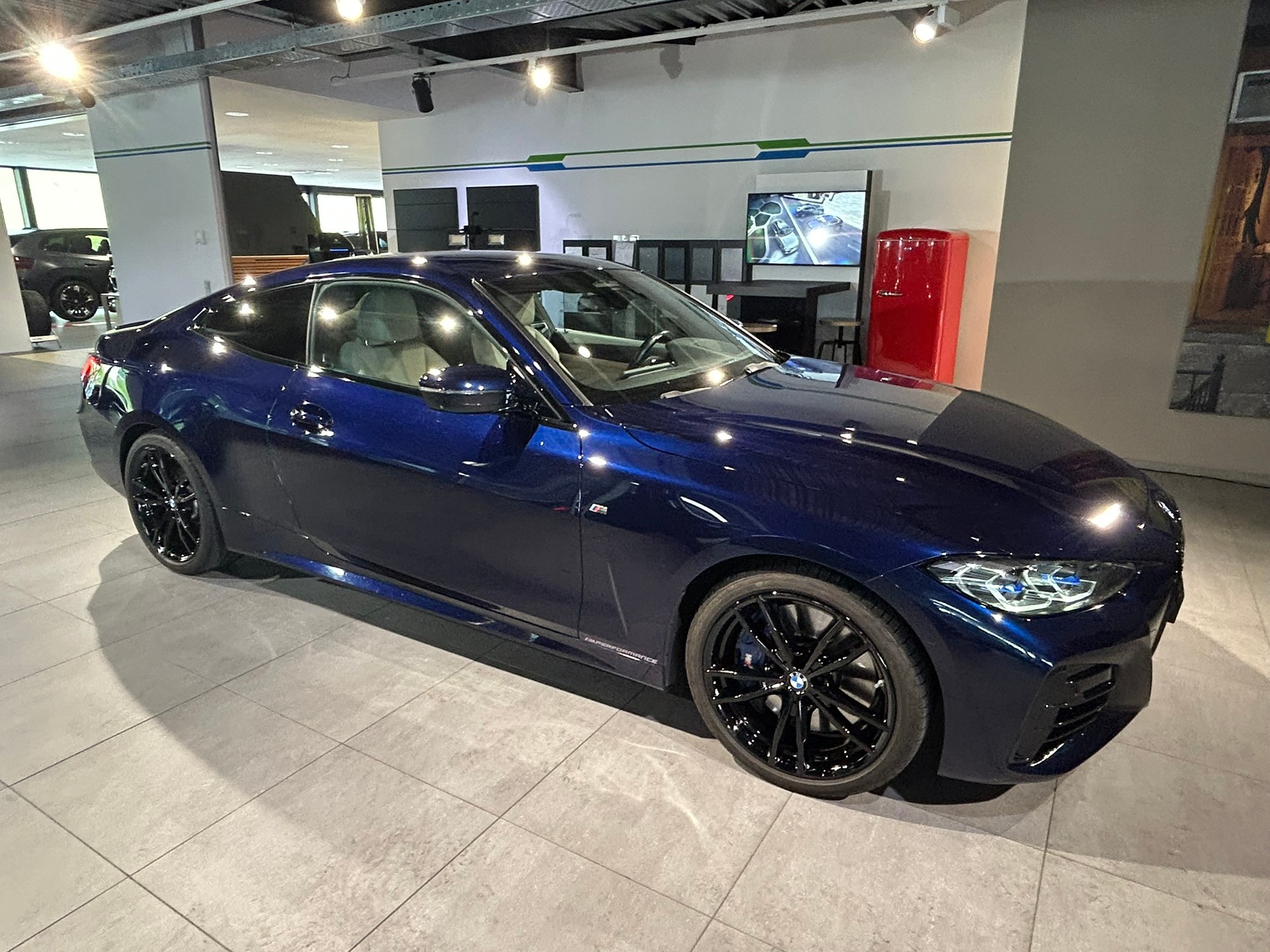 BMW M440i xDrive 48V Coupé Steptronic-image-3