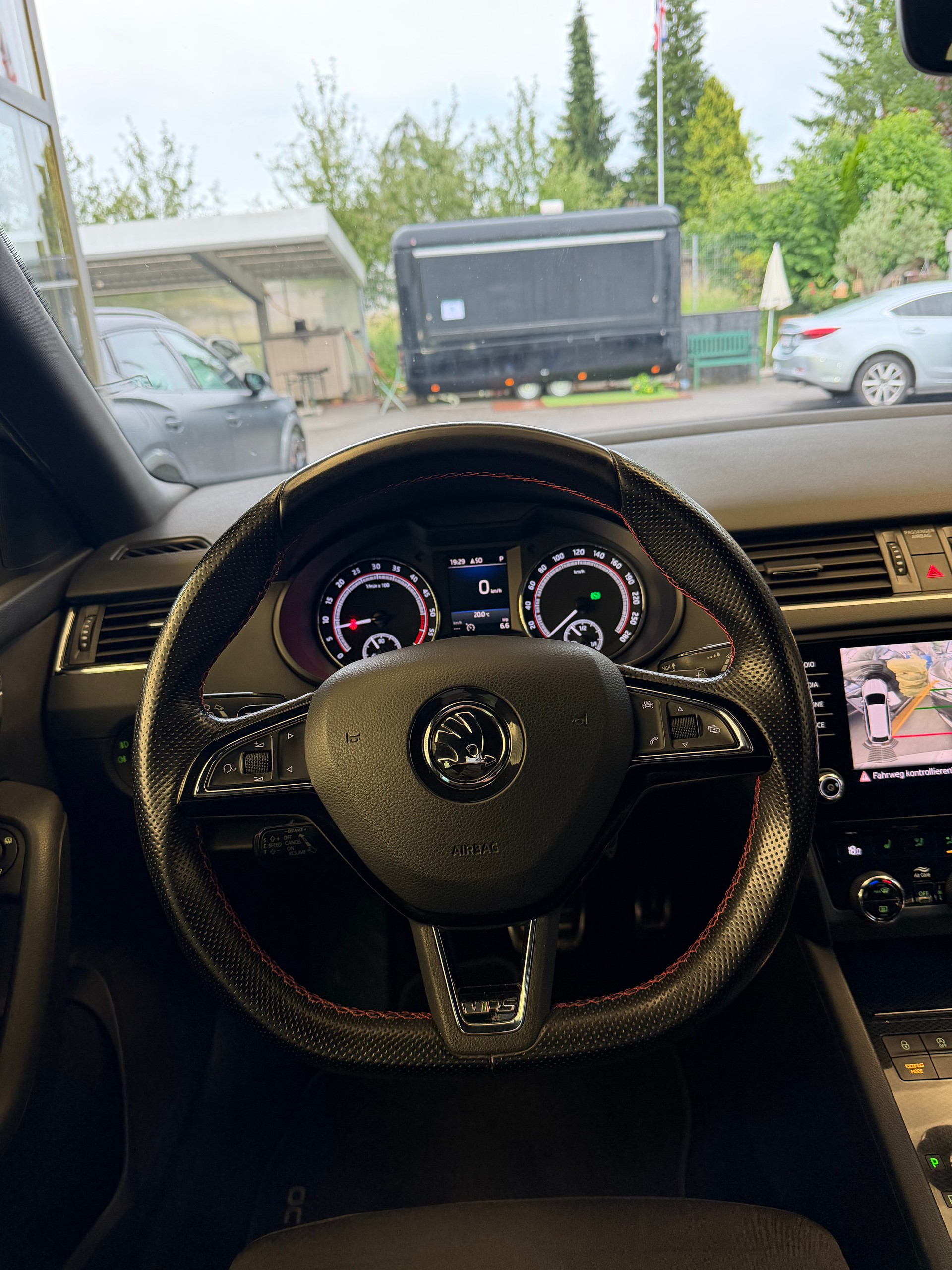 SKODA Octavia Combi 2.0 TDI 184 RS Prag 4x4 DSG-image-10