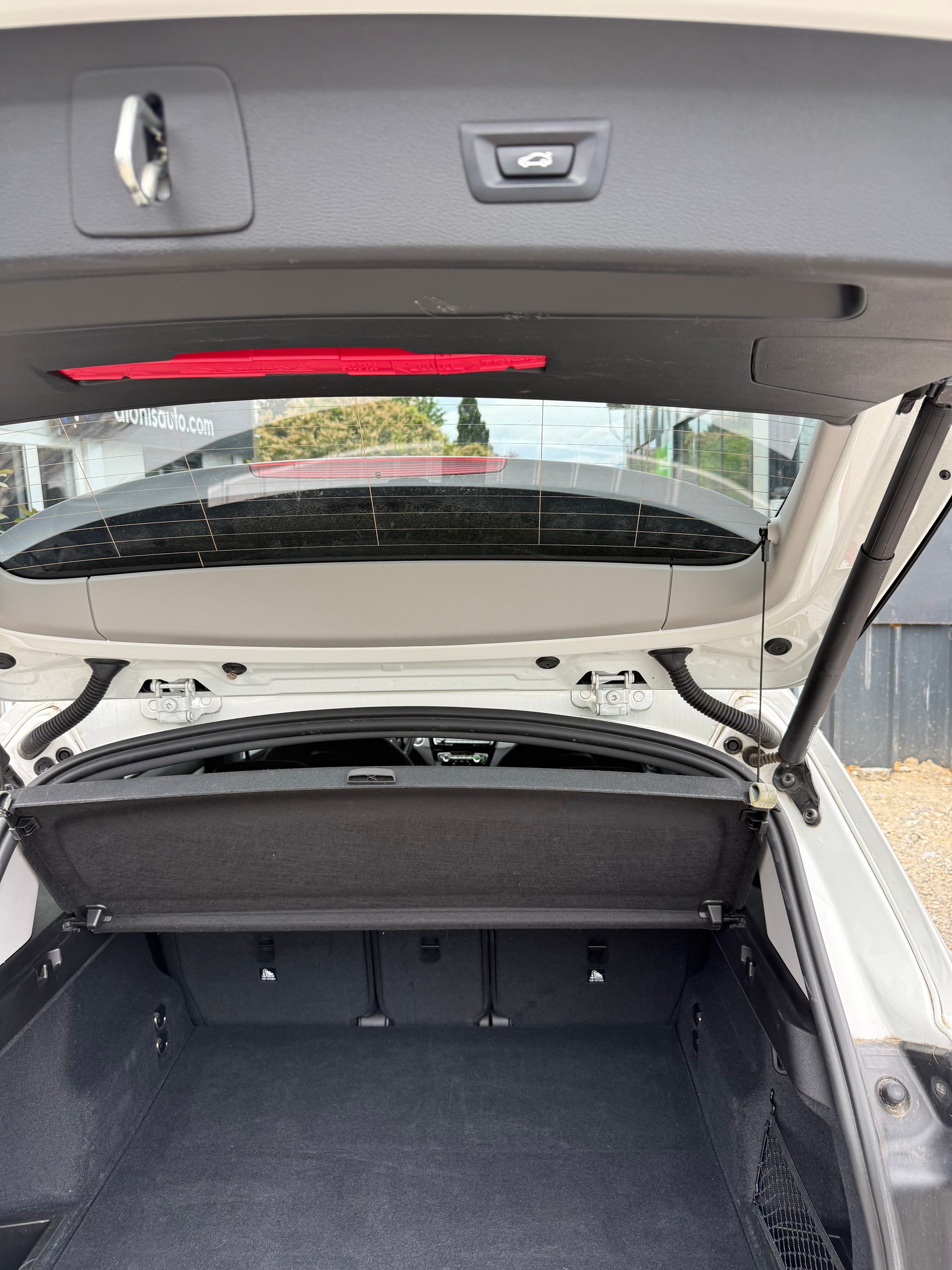 BMW X1 xDrive 20d Steptronic-image-5
