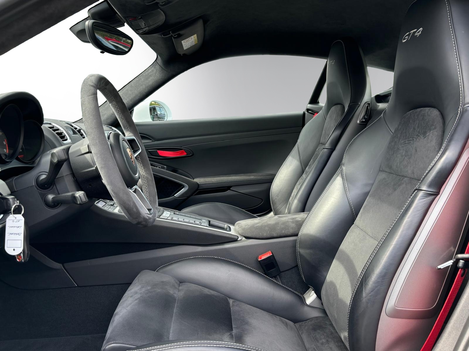 PORSCHE Cayman GT4-image-9