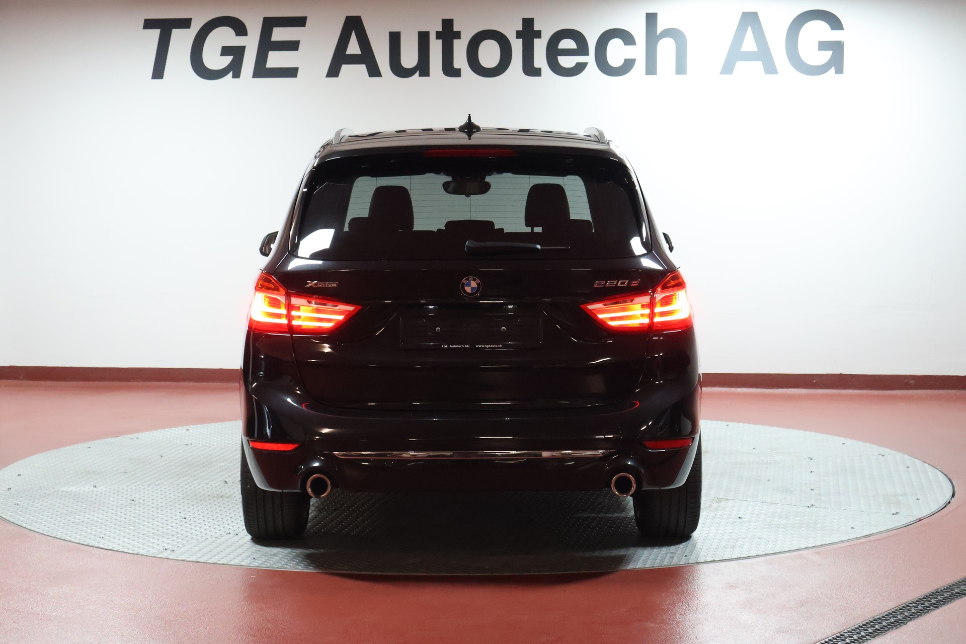 BMW 220d xDrive Gran Tourer Steptronic Luxury Line-image-19