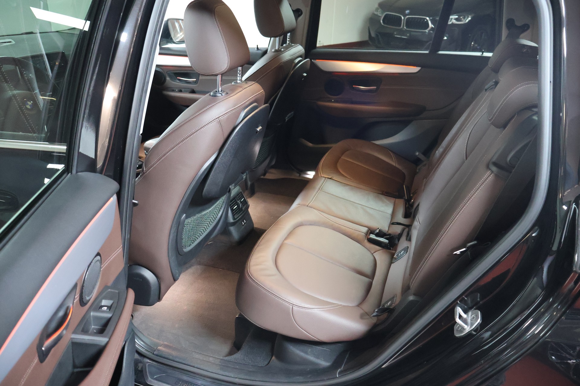 BMW 220d xDrive Gran Tourer Steptronic Luxury Line-image-13