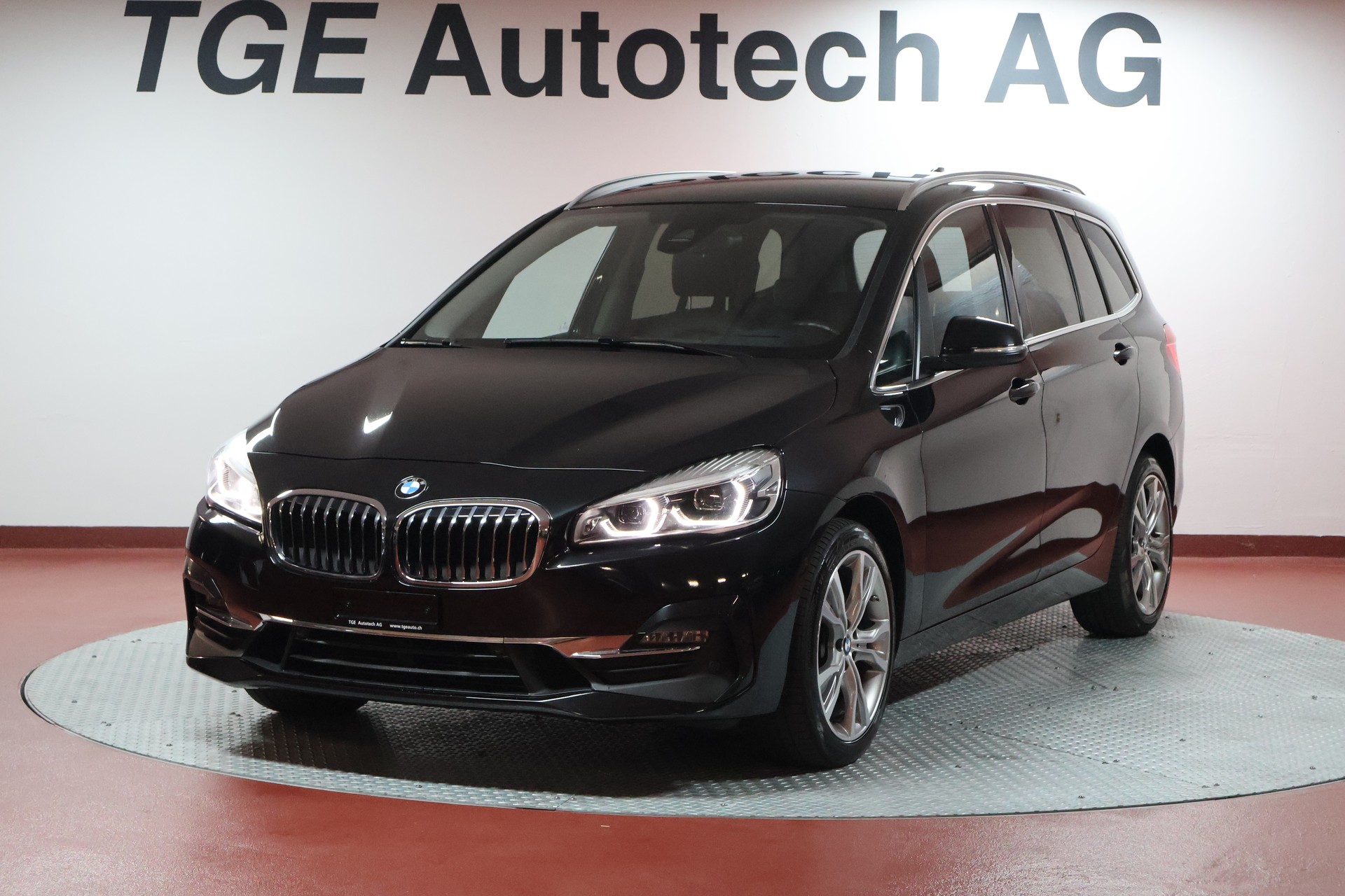 BMW 220d xDrive Gran Tourer Steptronic Luxury Line-image-0